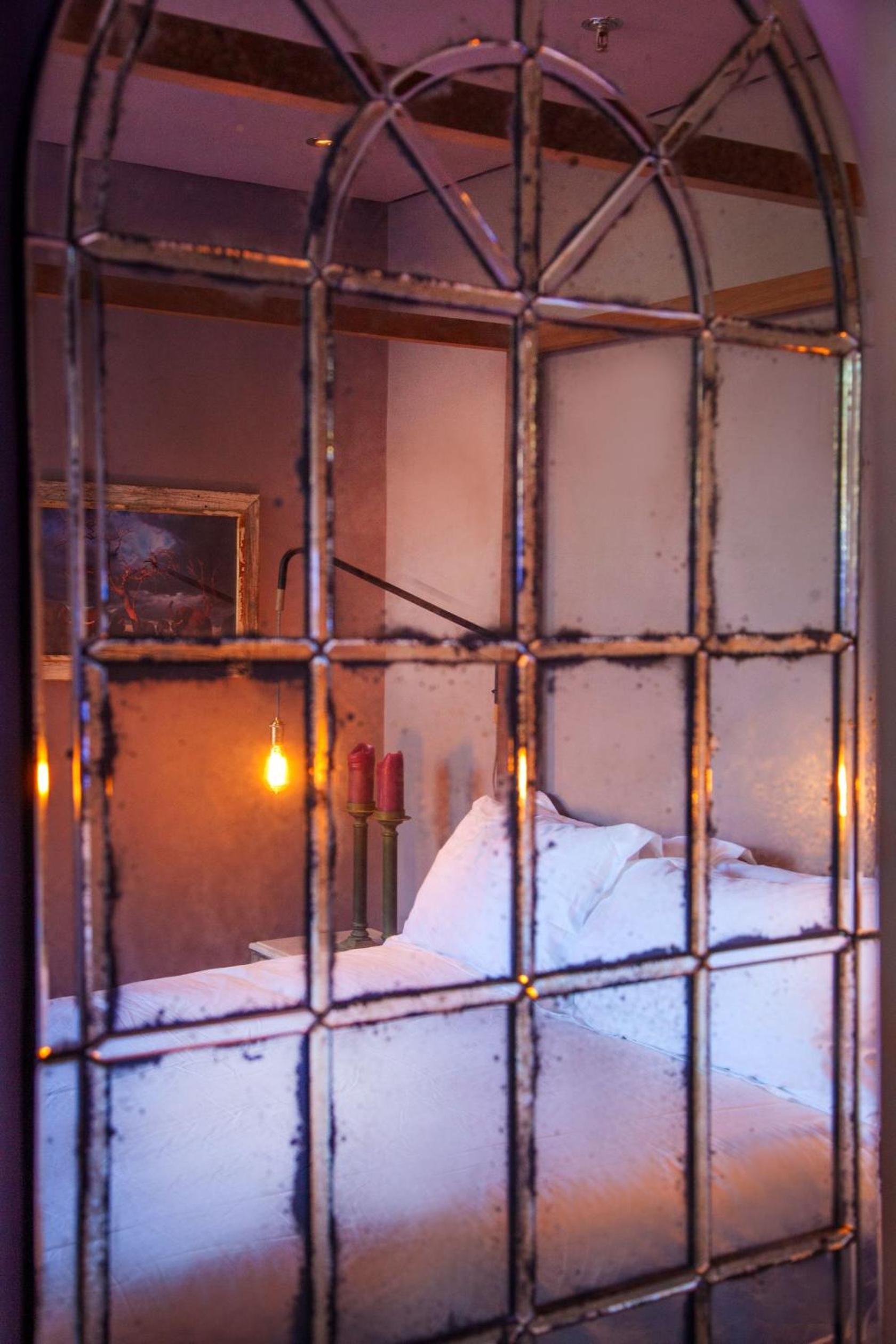 Deluxe Double Room with Balcony - Photo 2