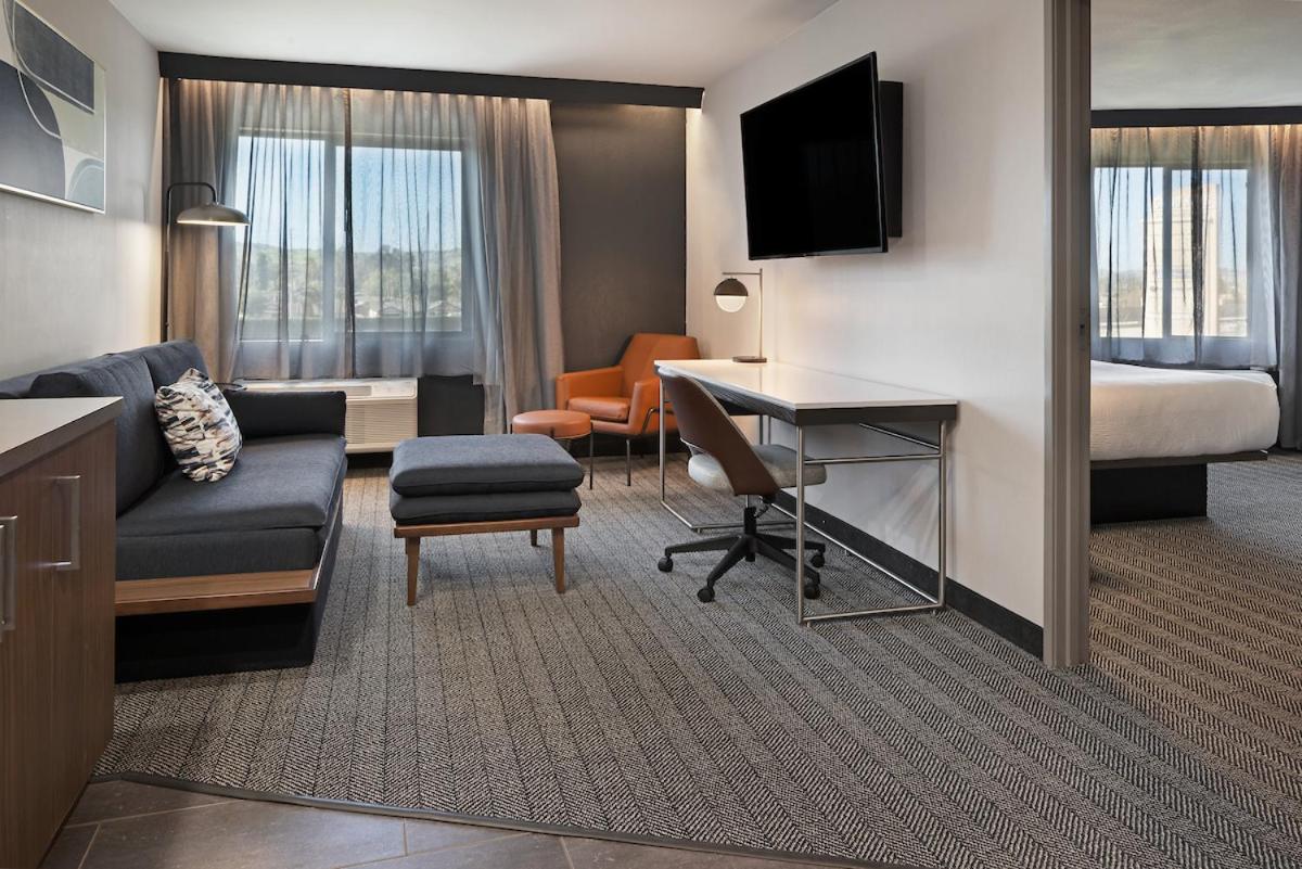 Executive Suite photo 2
