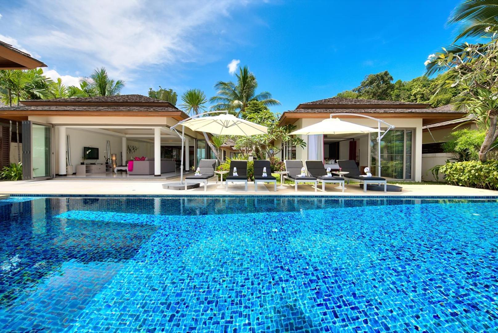 Baan Feung Fah 4BR Beachfront Villa| Infinity Pool, Kayaks photo 2
