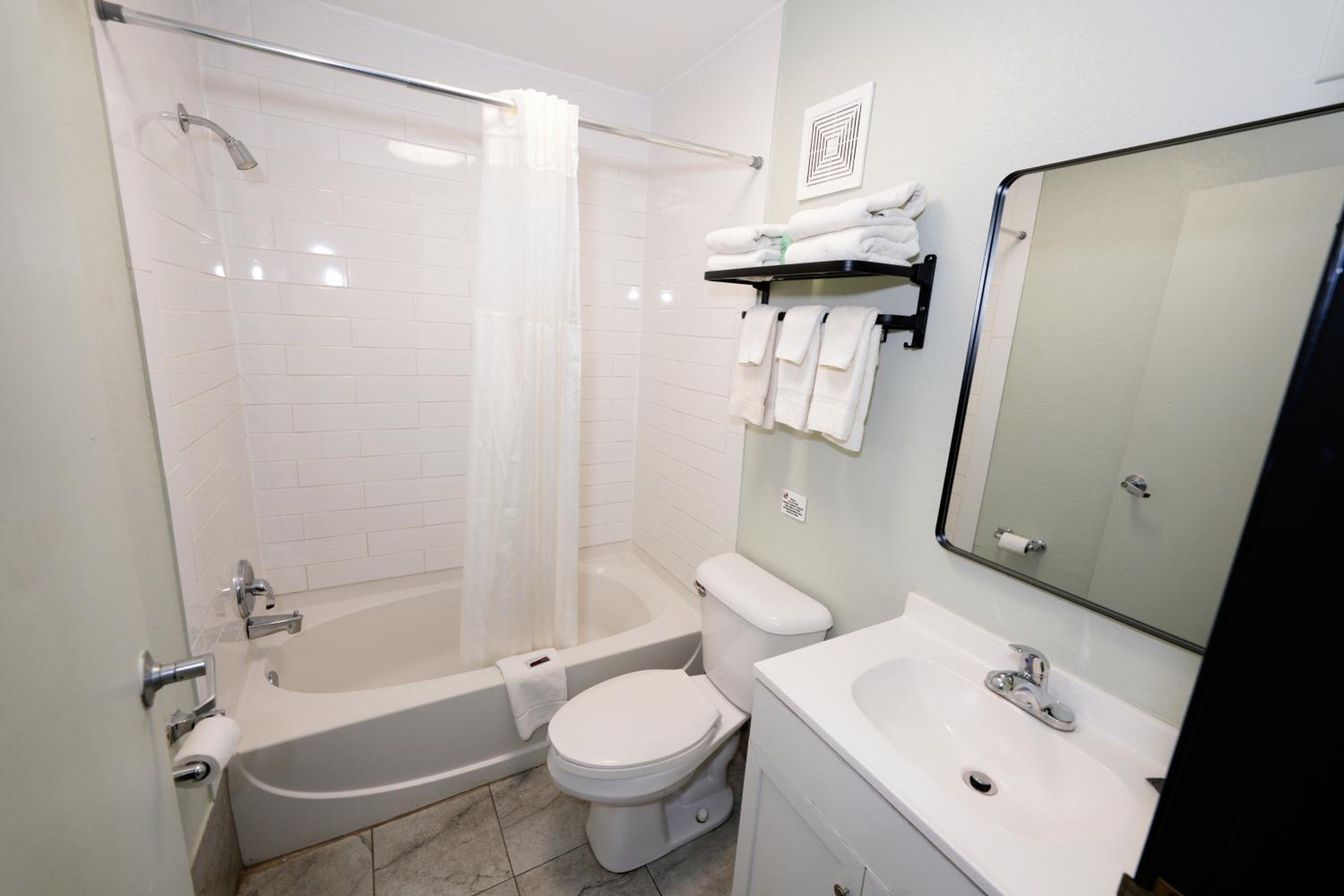 Basic Triple Room - Photo 1