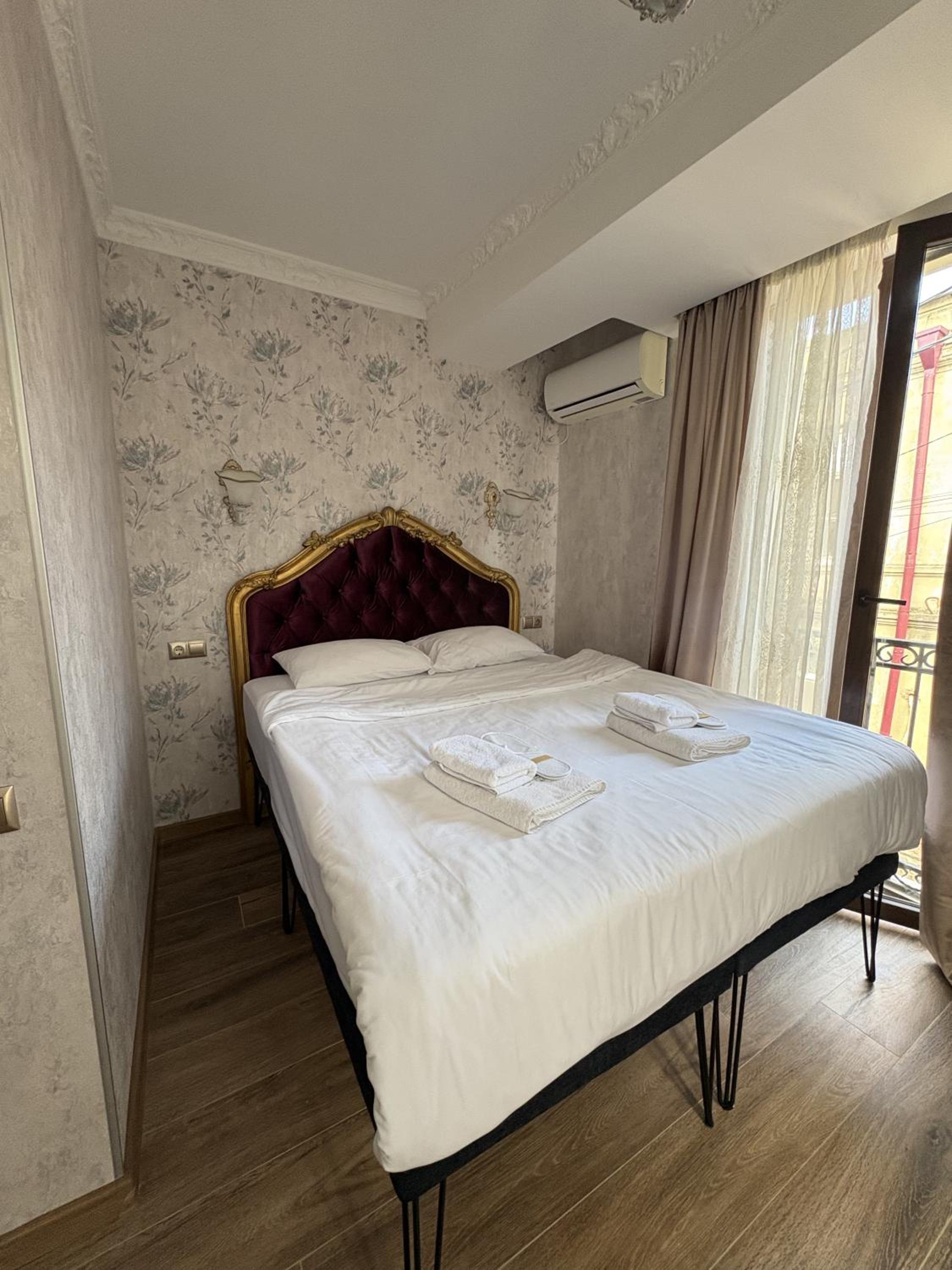 Budget Double Room - Photo 4