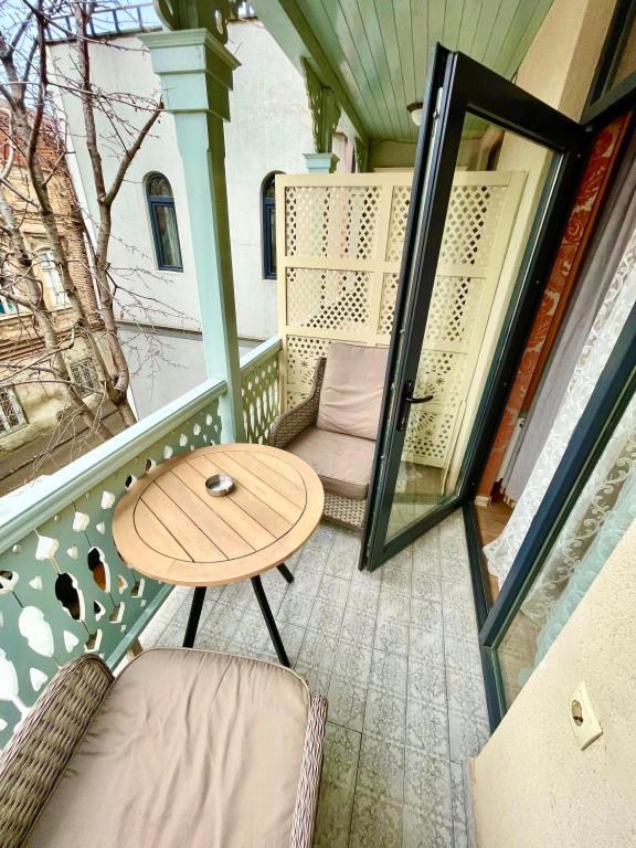 King Room with Balcony photo 1