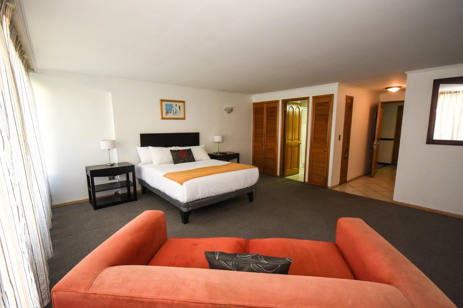 Standard Queen Room
