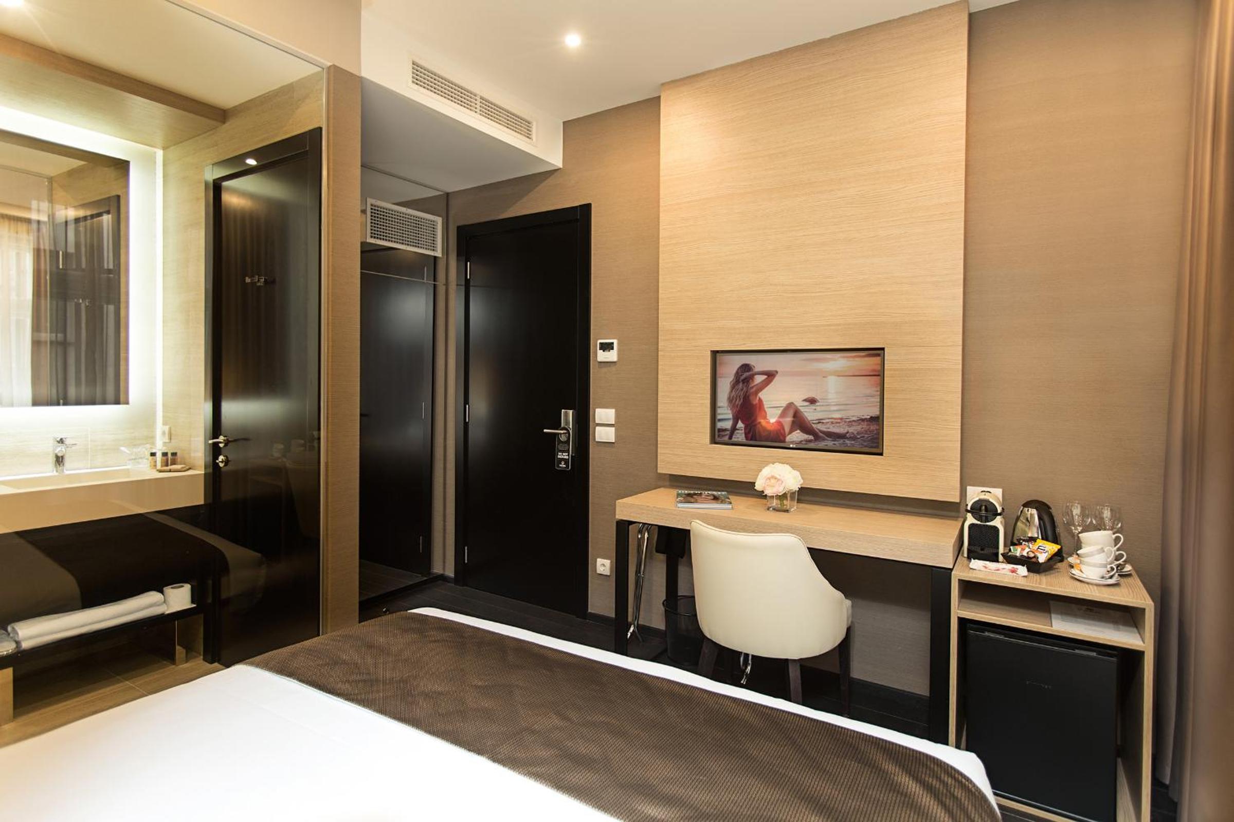 Deluxe Double Room photo 2