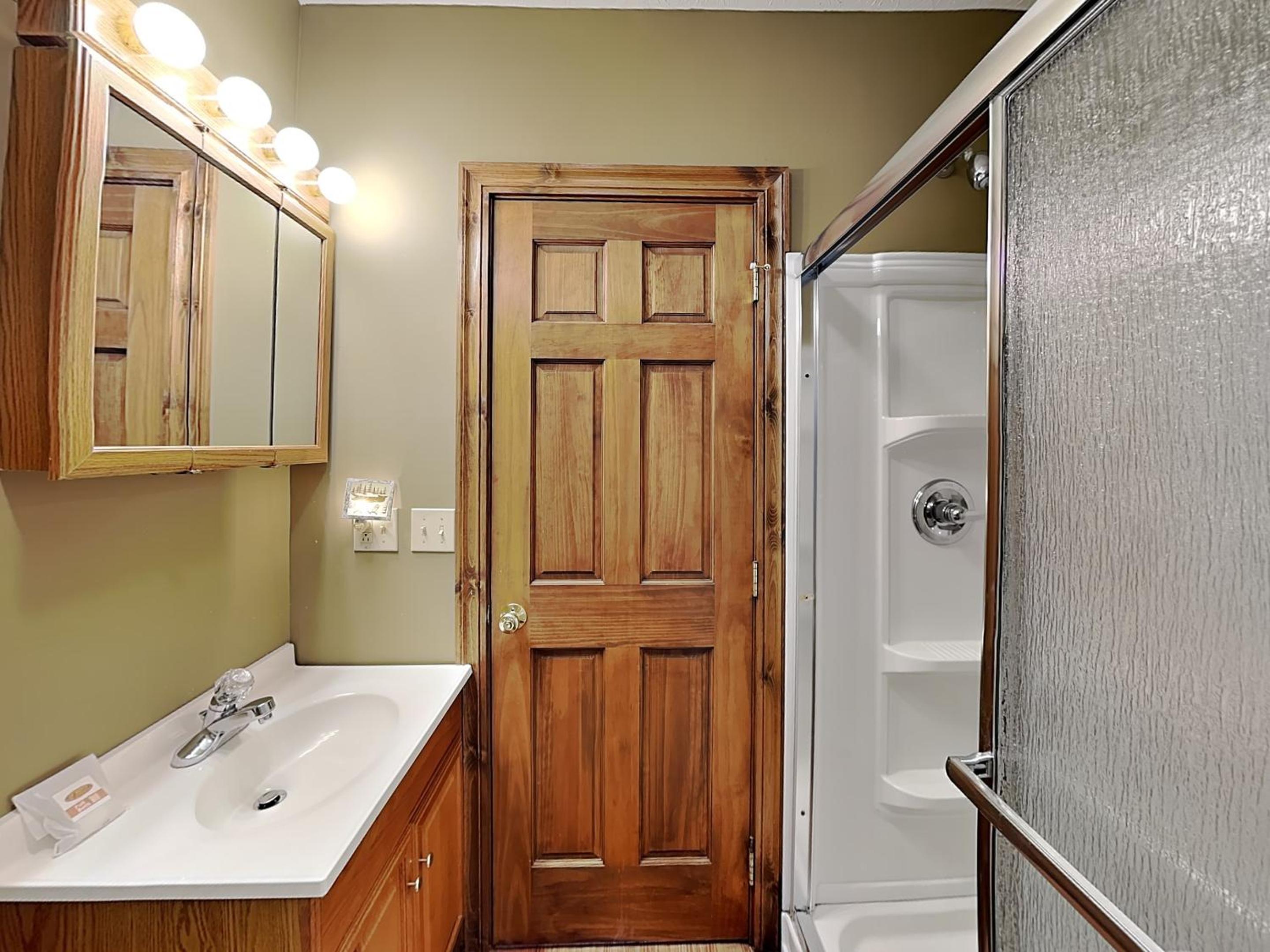 Four-Bedroom House photo 2