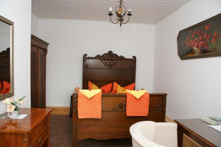 Deluxe Queen Studio 