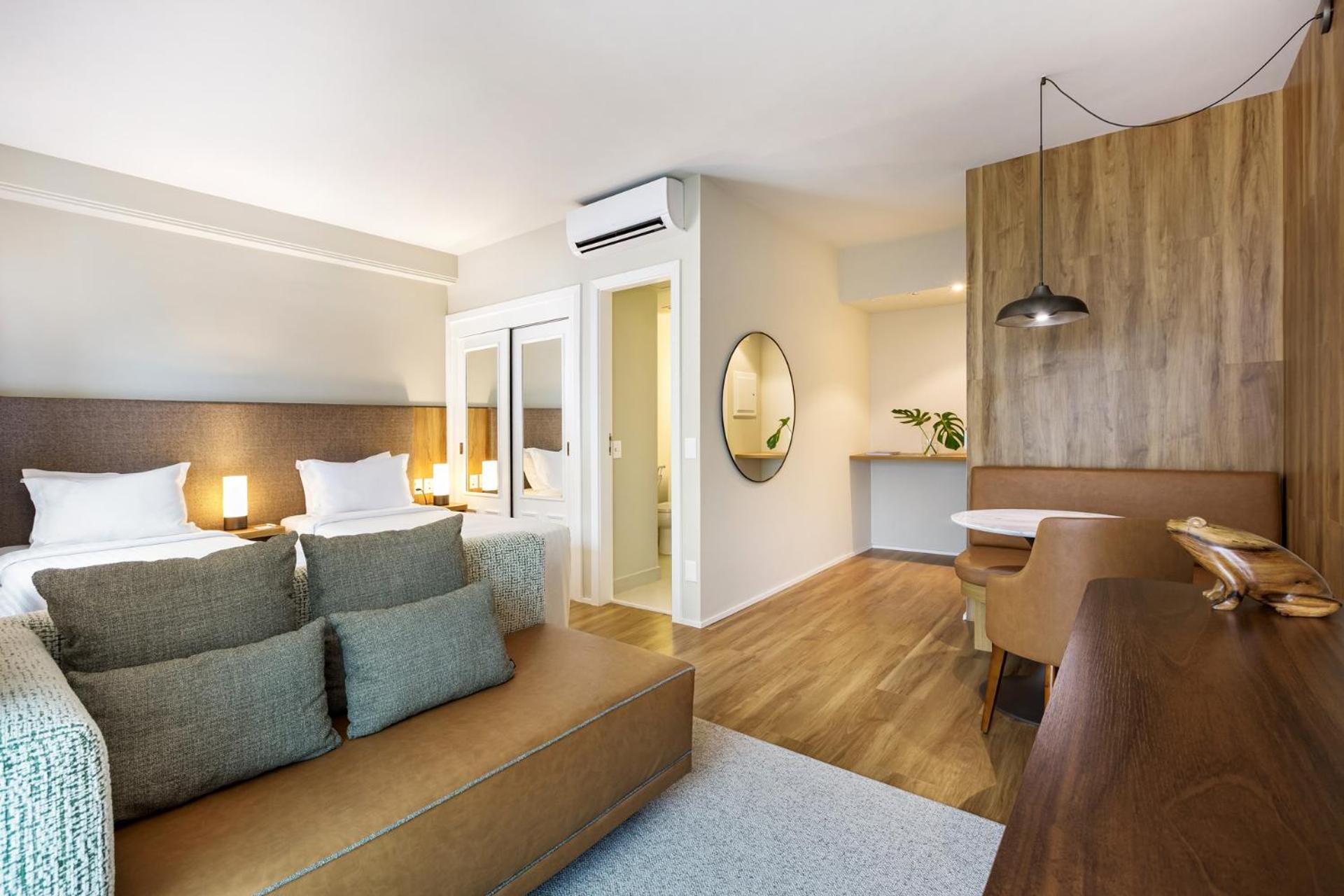 Standard Double Suite