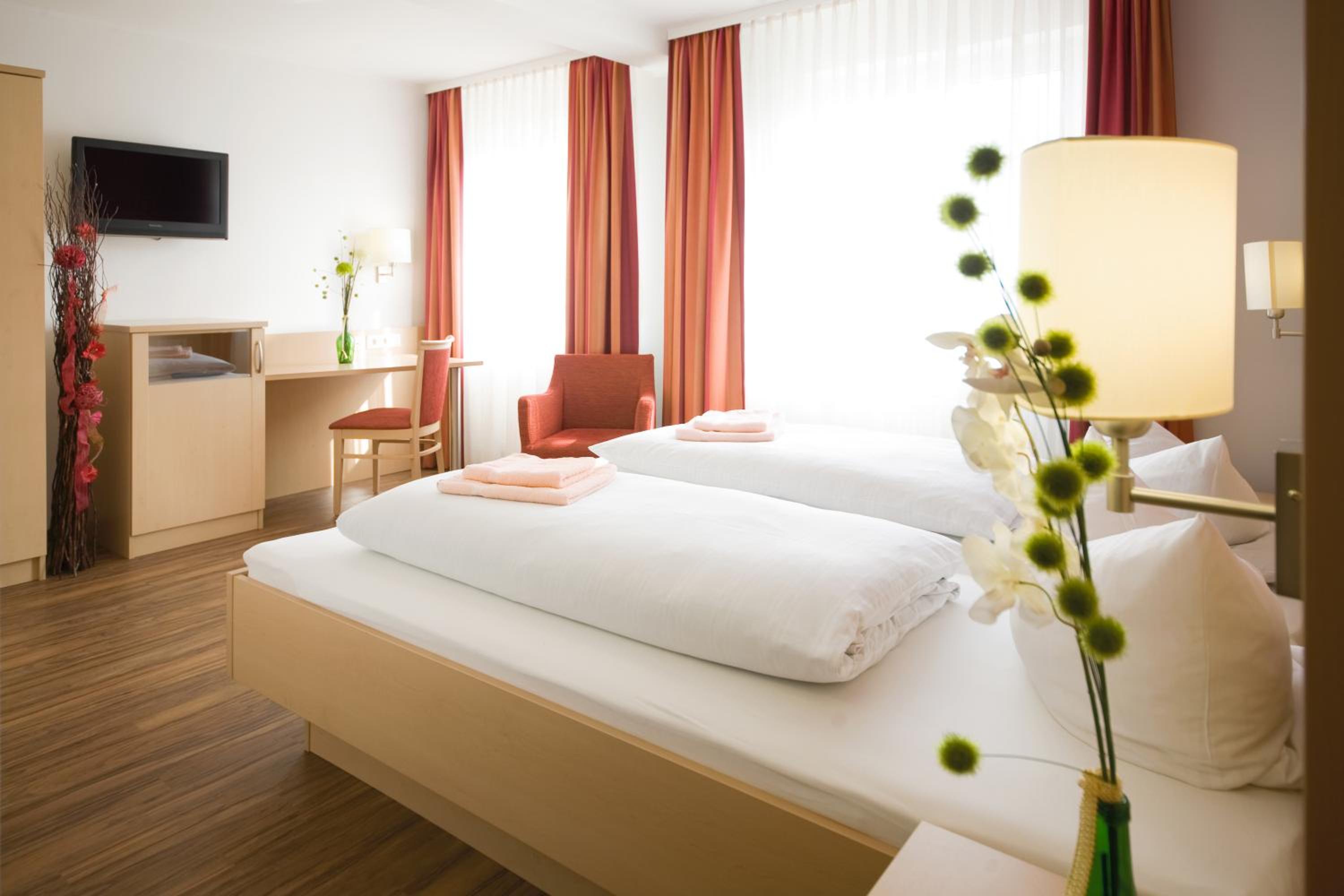 Double Room - Photo 1