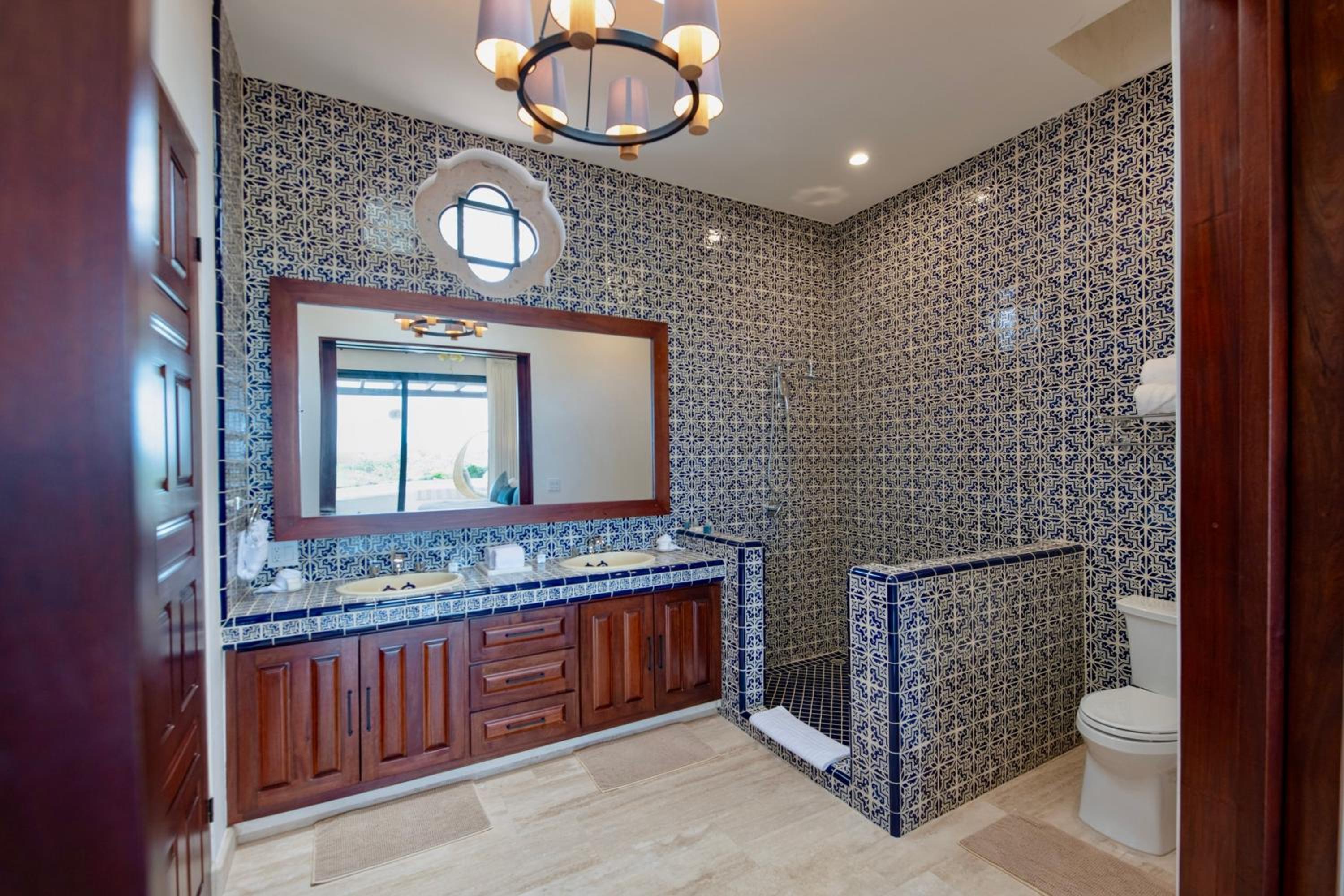 Superior Suite photo 3