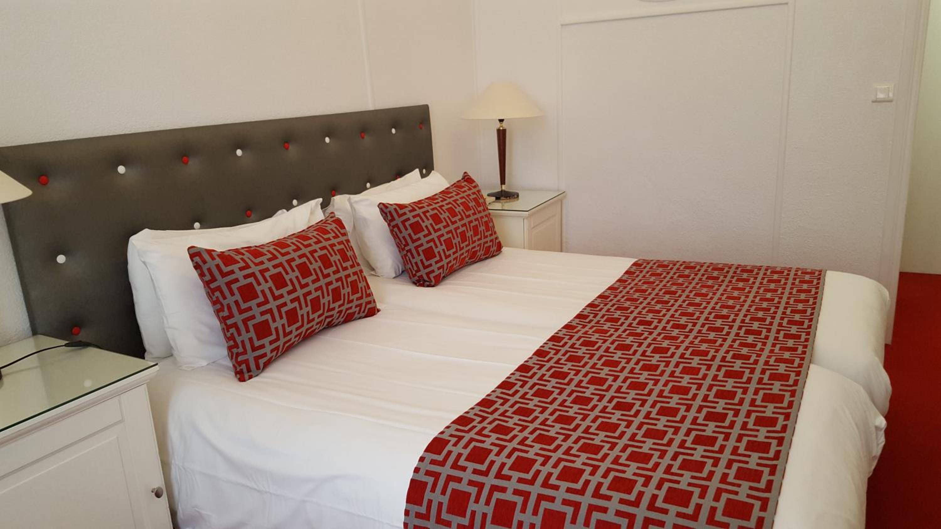 Superior Double or Twin Room, stairs only - Photo 12