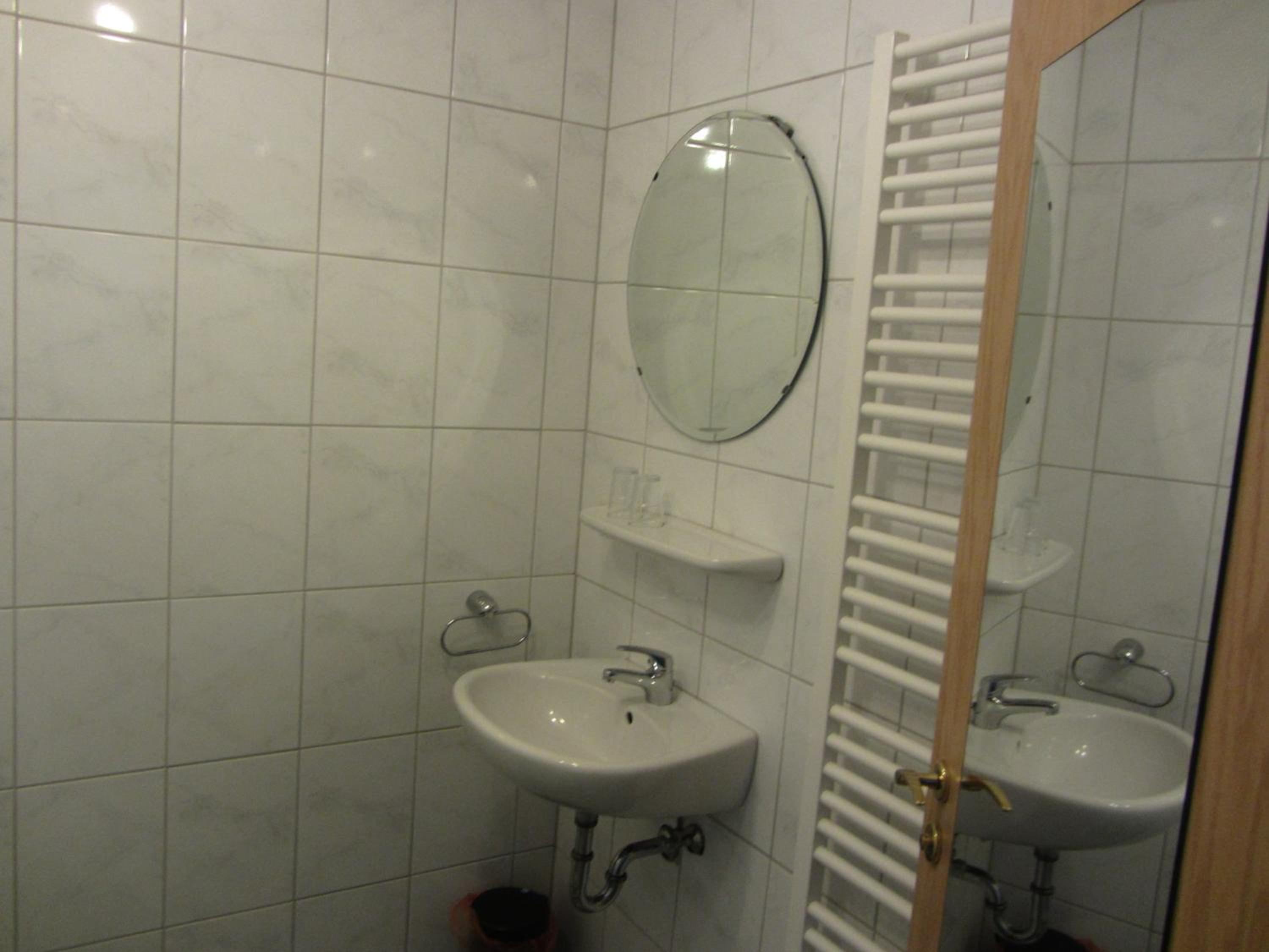 Double Room - Photo 3