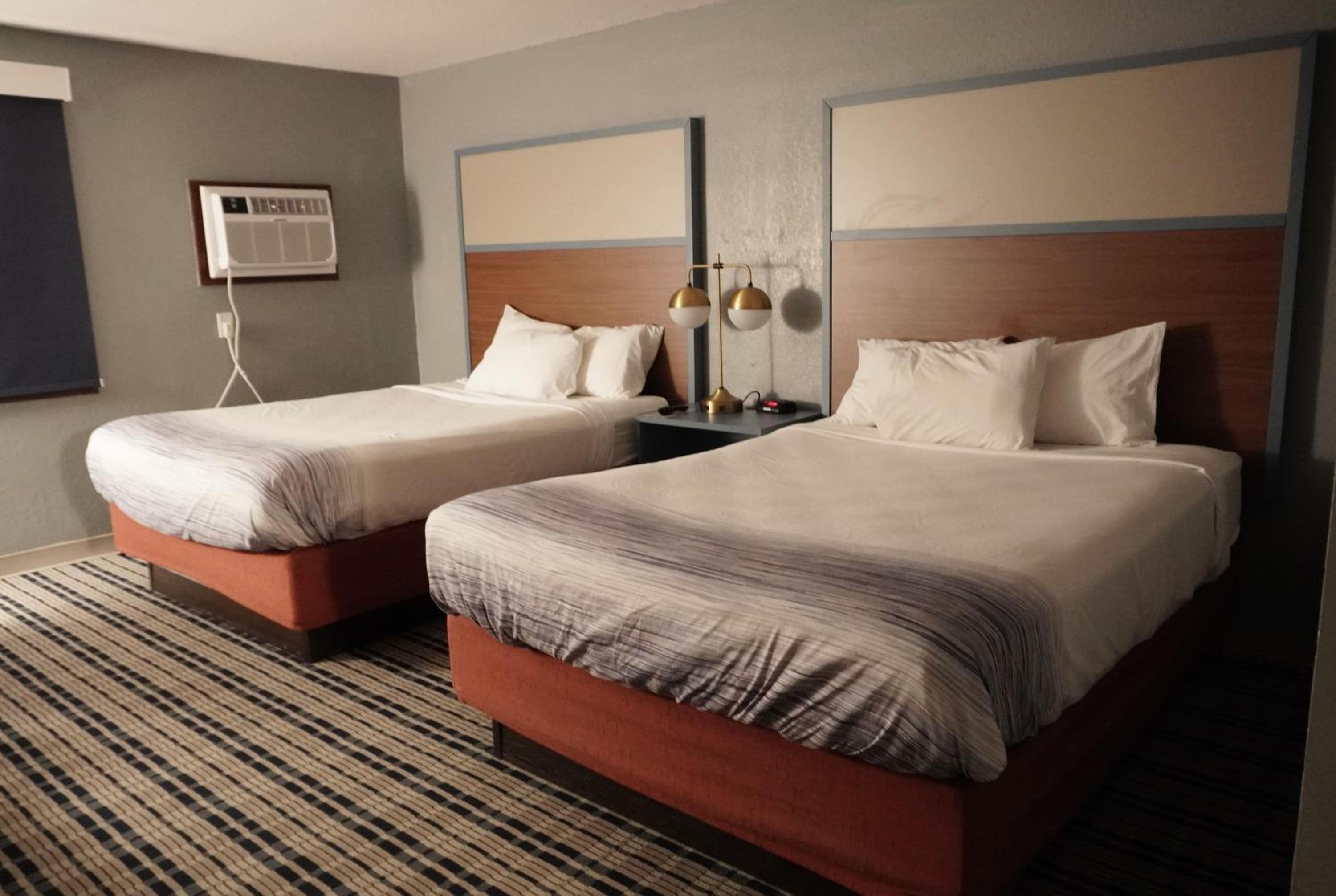Deluxe Double Room - Mobility Access/Non-Smoking photo 2