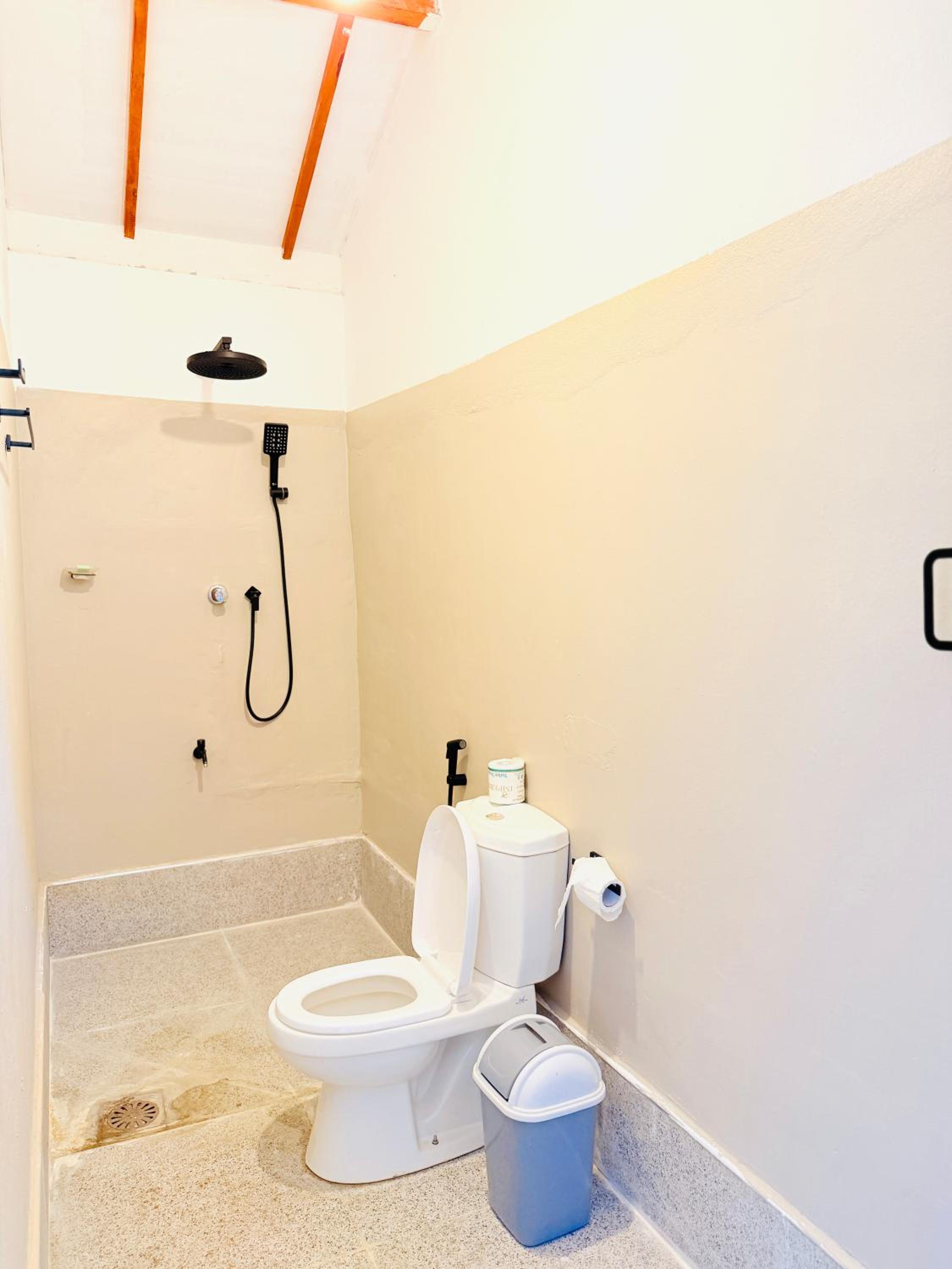 Deluxe Double Room with Balcony and Sea View photo 3