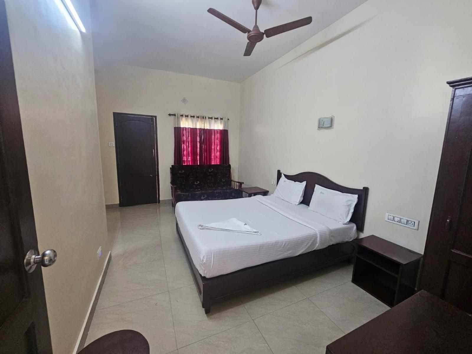 Deluxe Double Room photo 2