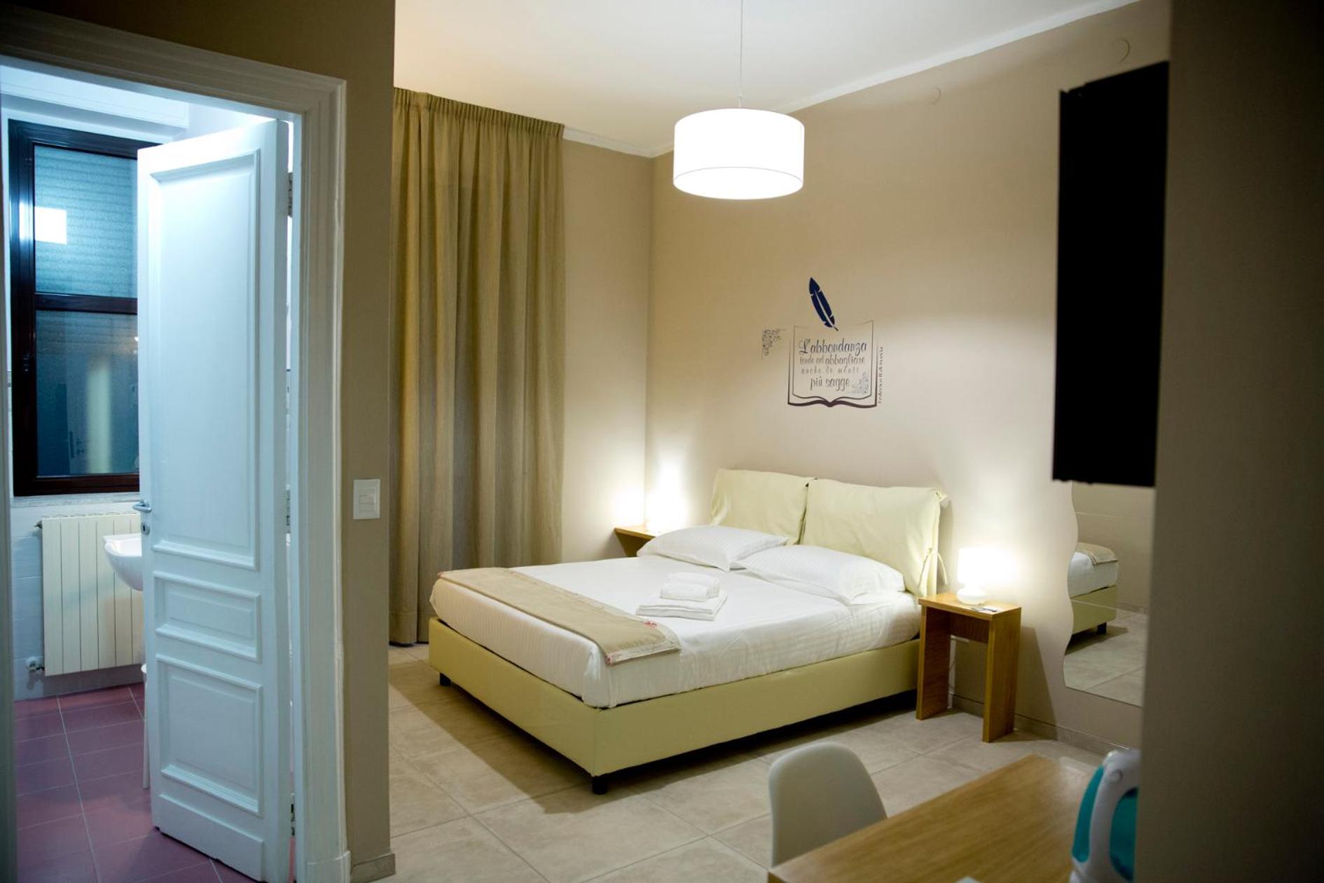 Quadruple Room with Private Bathroom - Photo 3