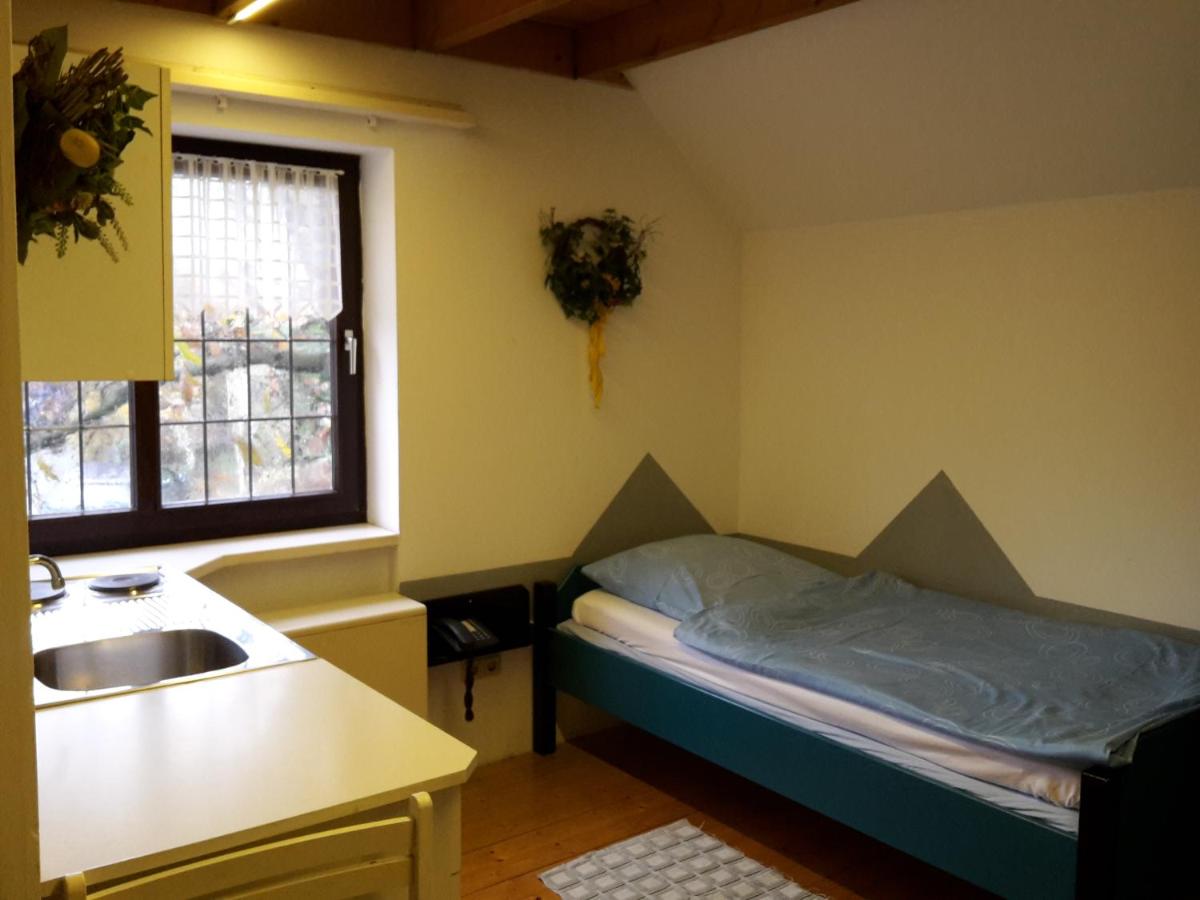 Basic Triple Room