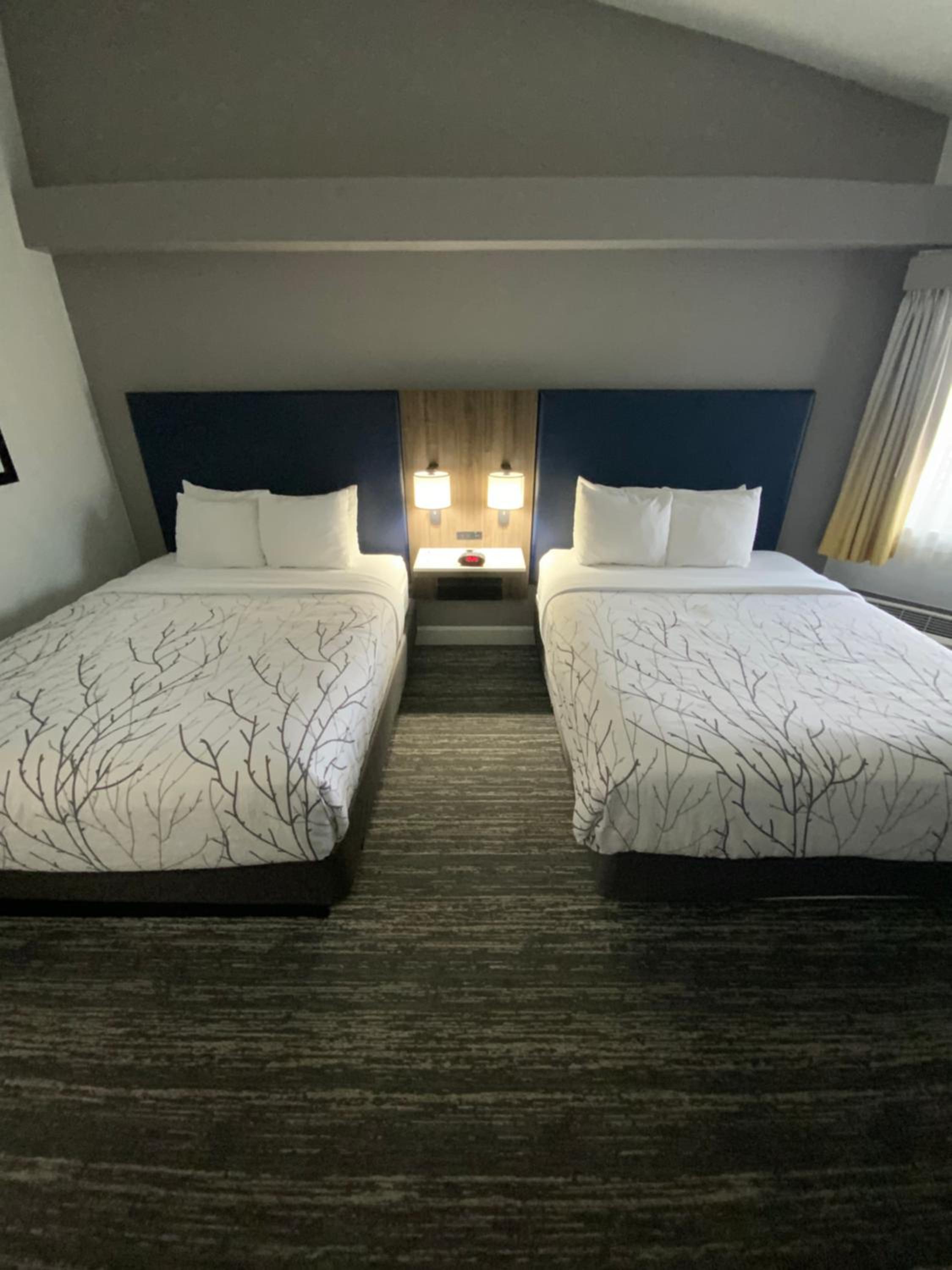 Queen Room with Two Queen Beds and Patio - Poolside/Non-Smoking