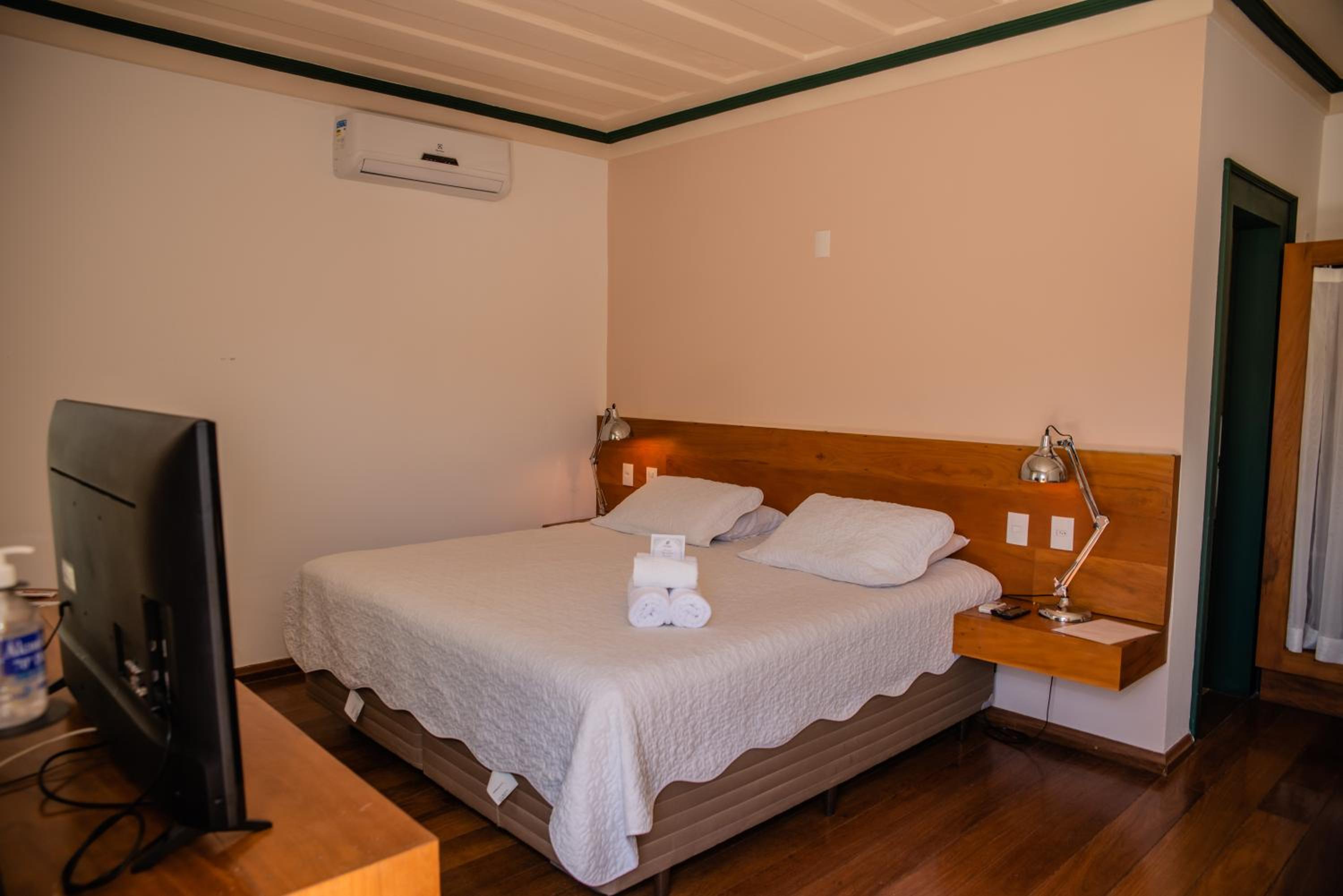 Deluxe King Room photo 1