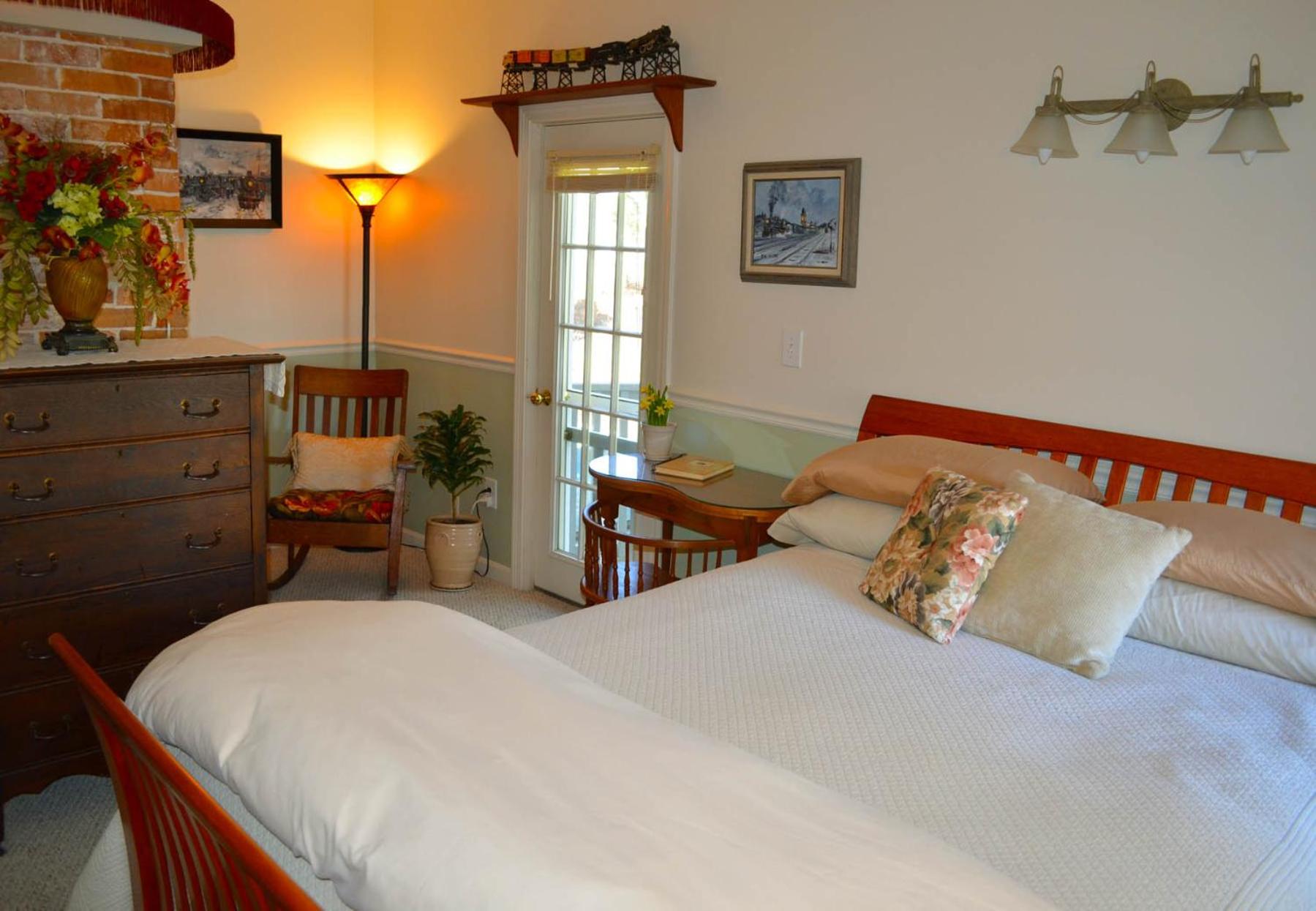 Queen Room with Spa Bath