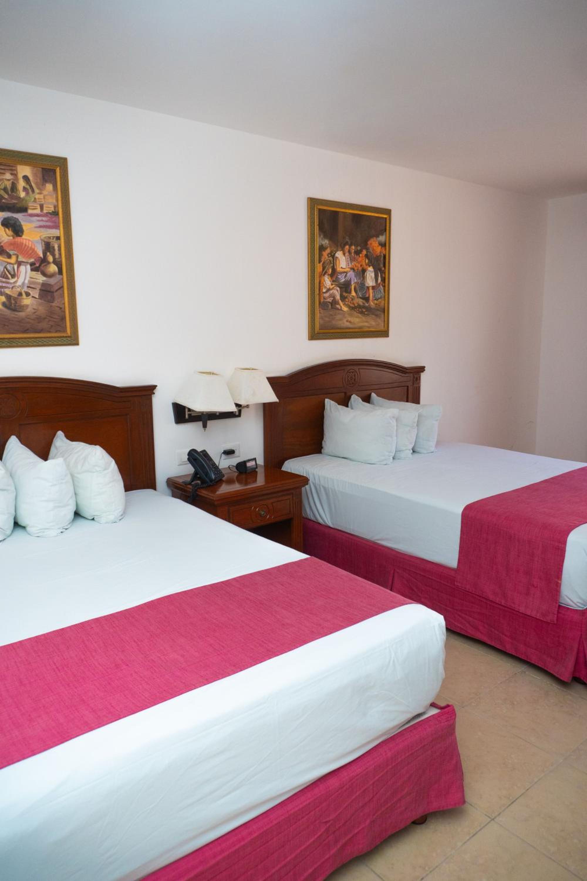 Double Room with Two Double Beds photo 1