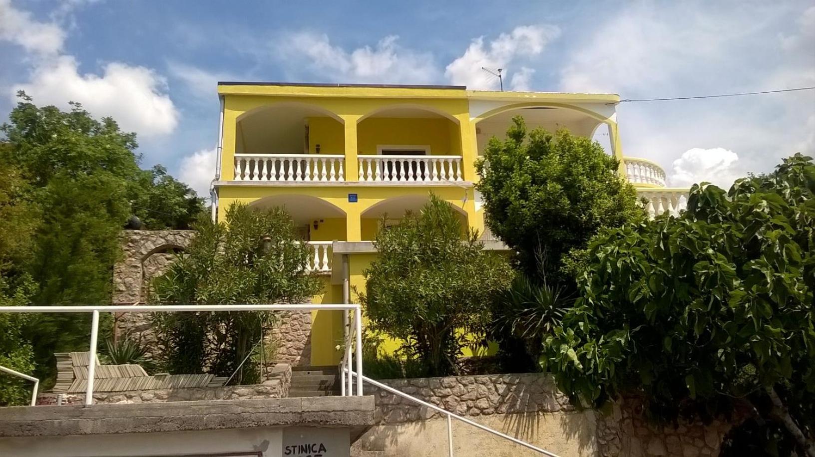Apartment with Sea View - Photo 3