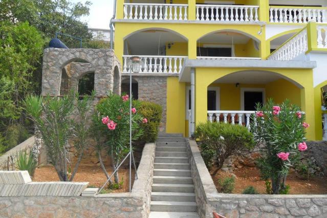 Apartment with Sea View - Photo 36