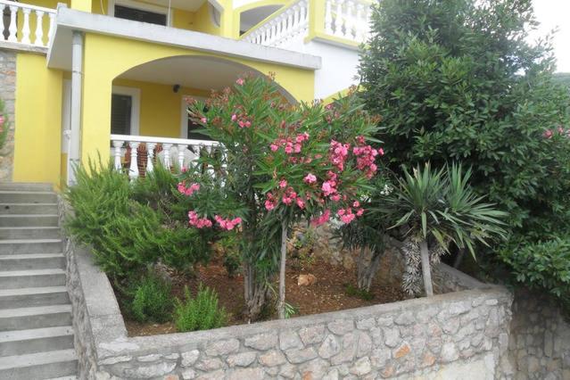 Apartment with Sea View - Photo 6
