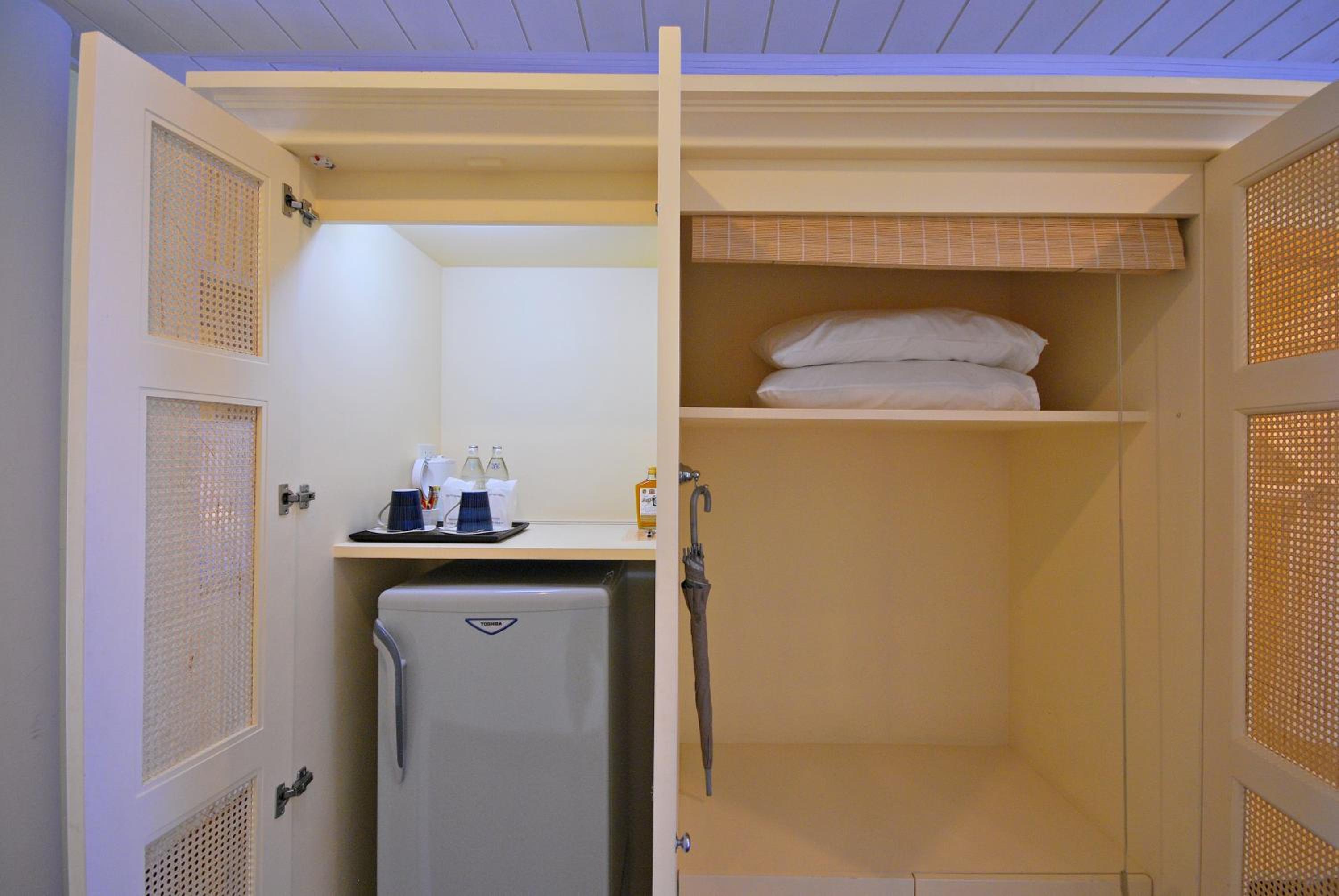 Double Room with One Double Bed and 2 Adults Occupancy (Non Smoking) photo 3