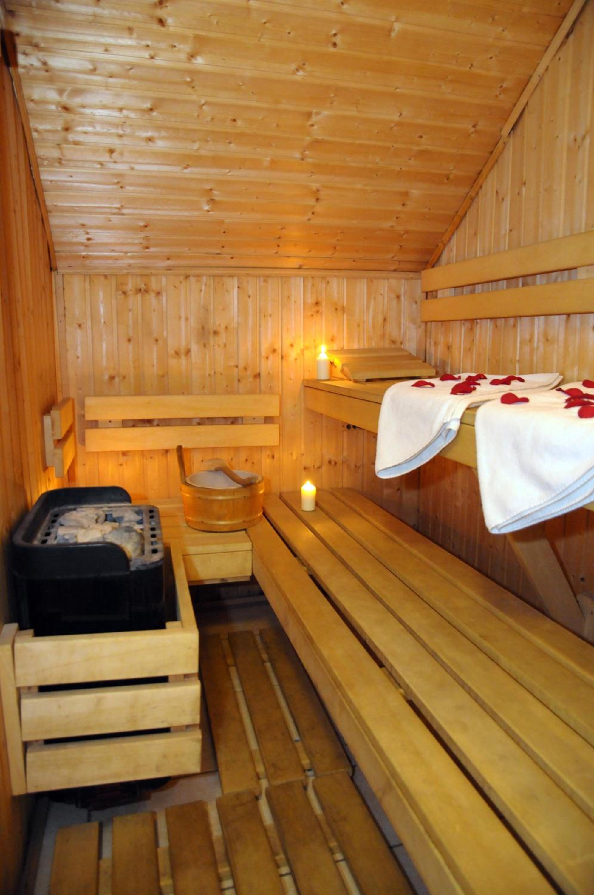Deluxe Double Room - Photo 8