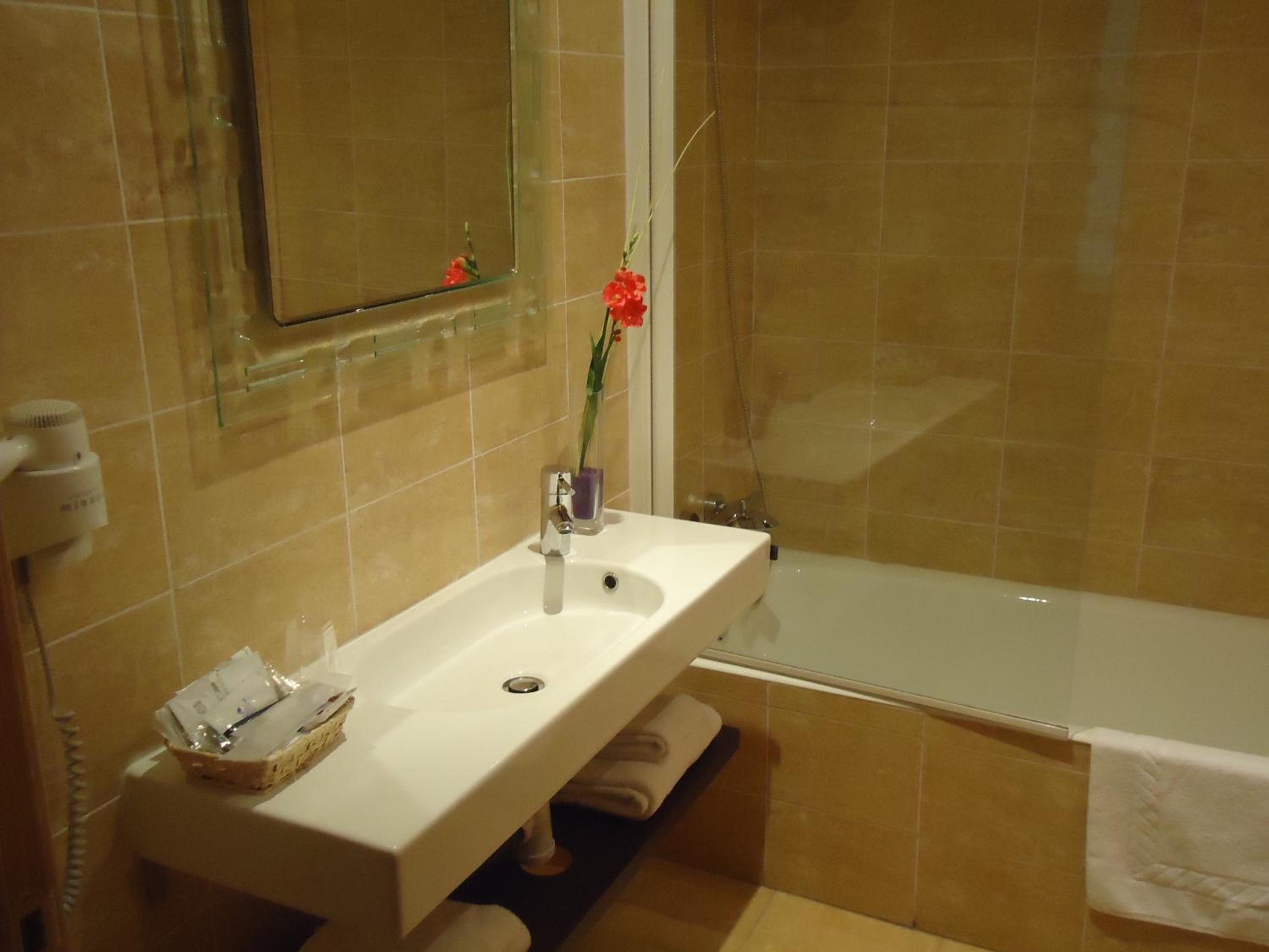 Double Or Twin Room photo 2