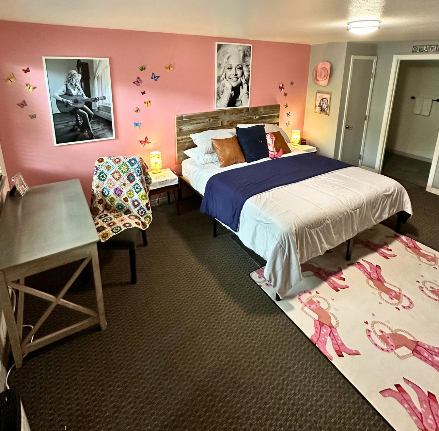 Superior King Room photo 2