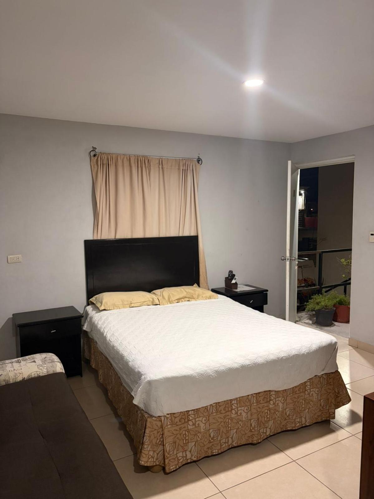 Standard Double or Twin Room photo 2