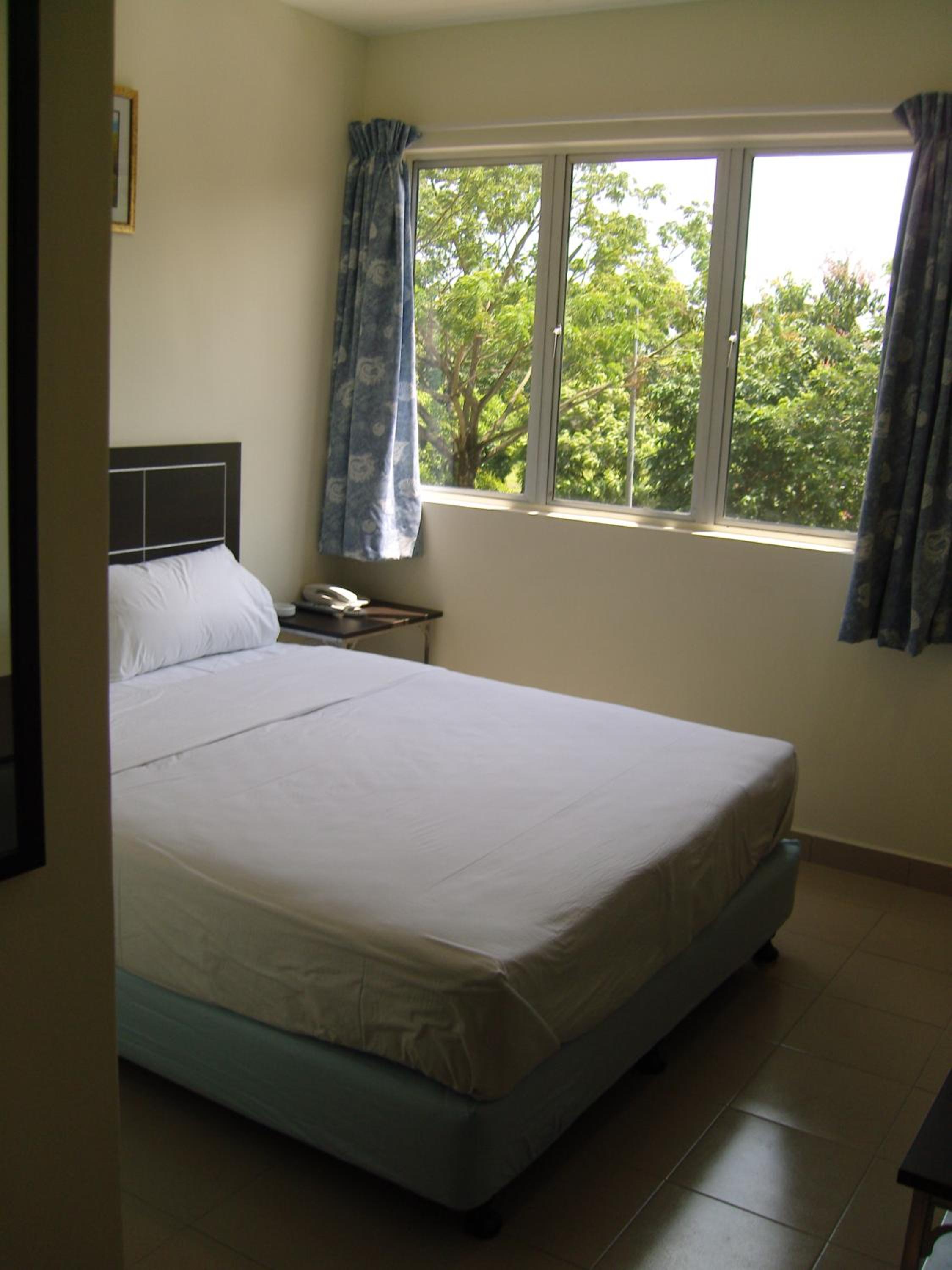 Standard Room with Windows