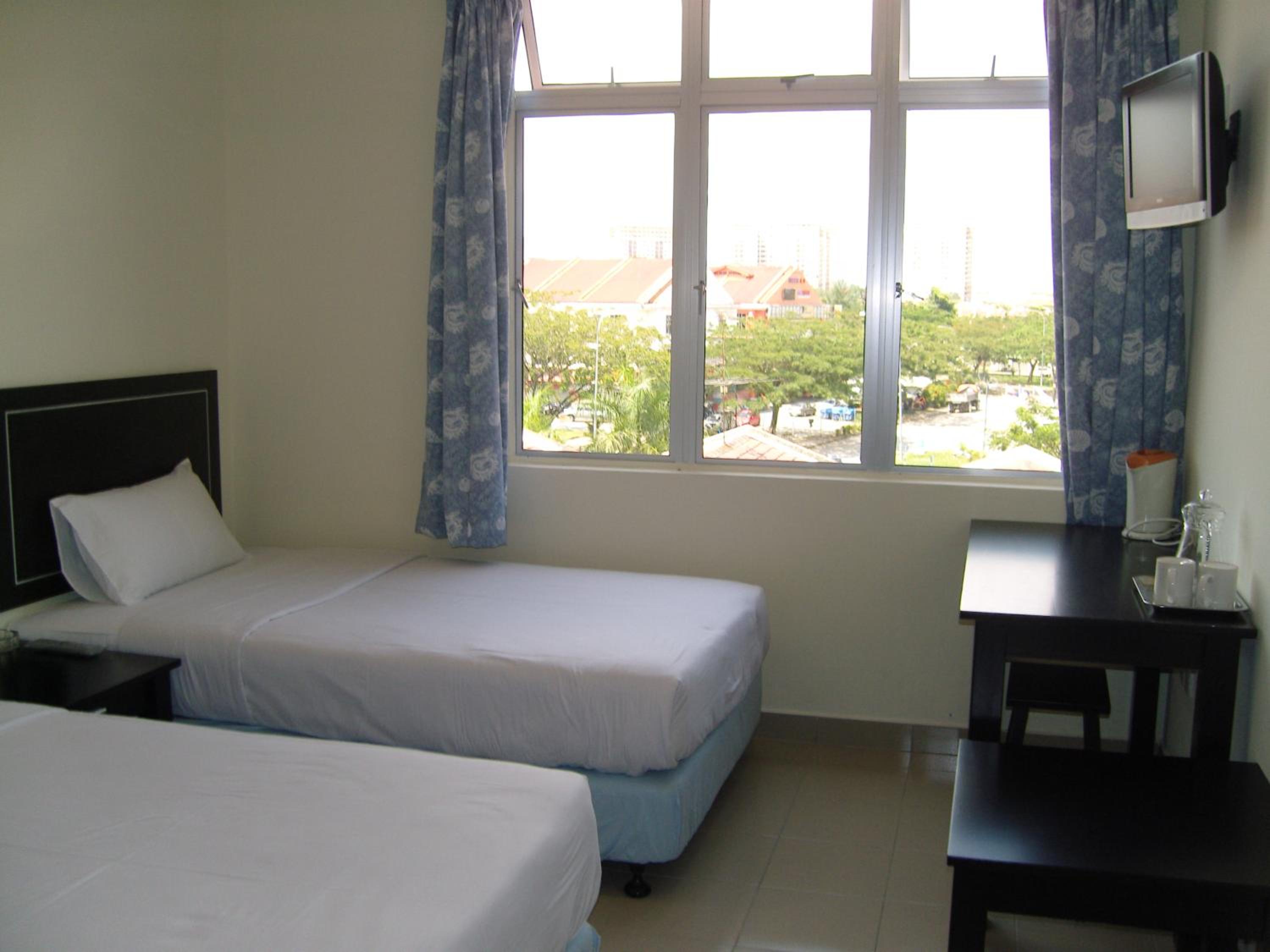 Standard Twin Room with Window