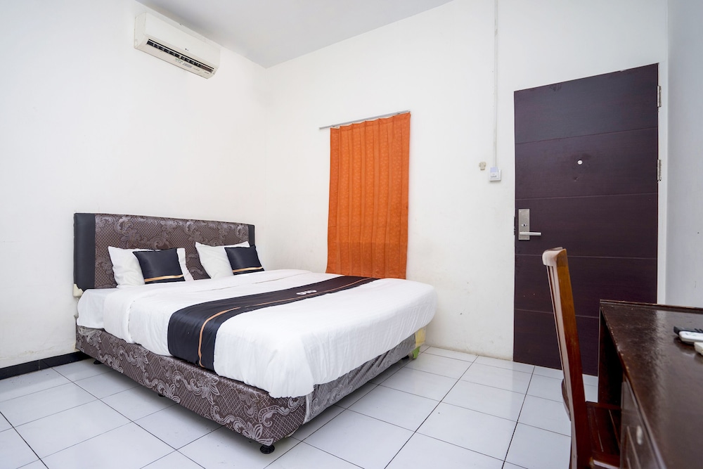 Basic Double Room