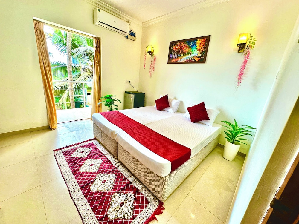 Superior Double Room, 1 King Bed, Air conditioning, Partial Ocean View photo 3
