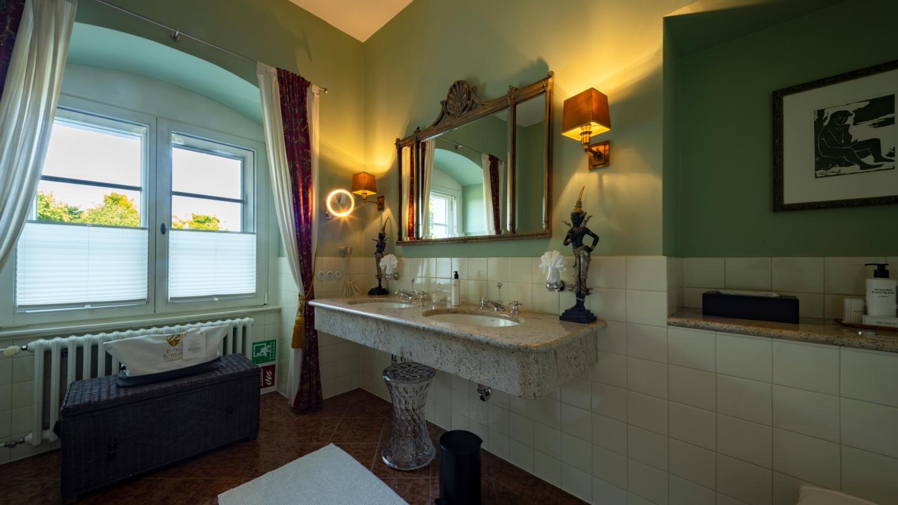 Junior Suite with Garden View