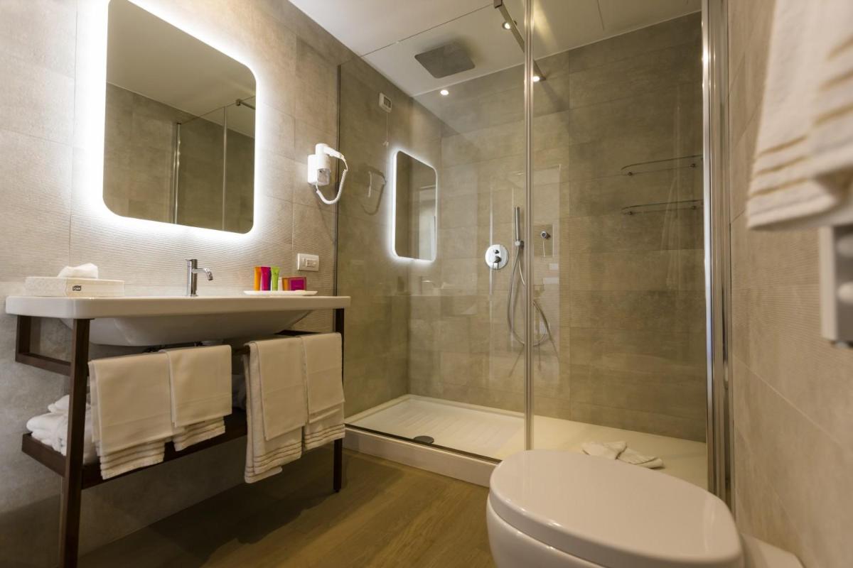 Deluxe Double or Twin Room with Garden View photo 3