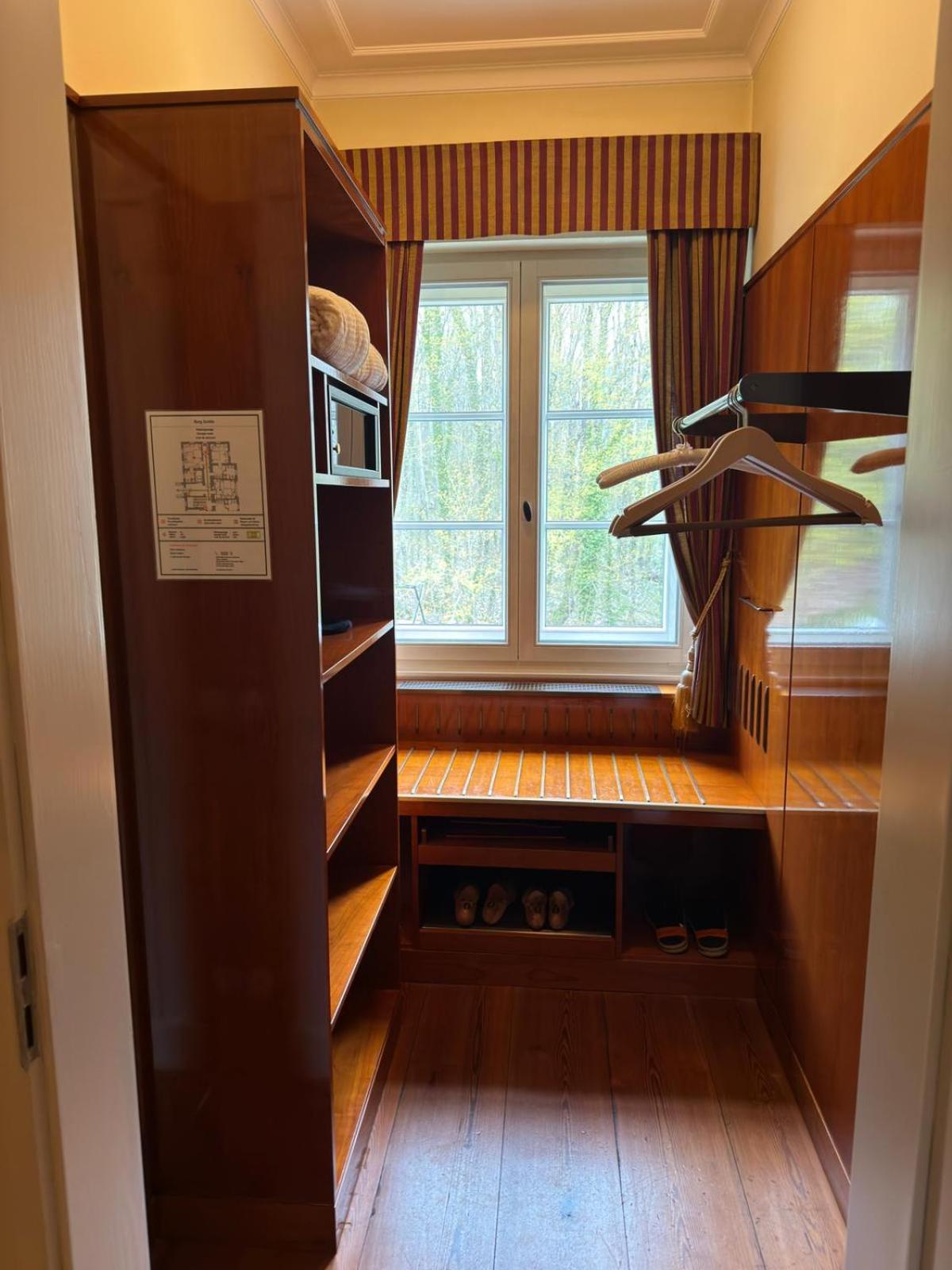 Deluxe Double Room with Extra Bed
