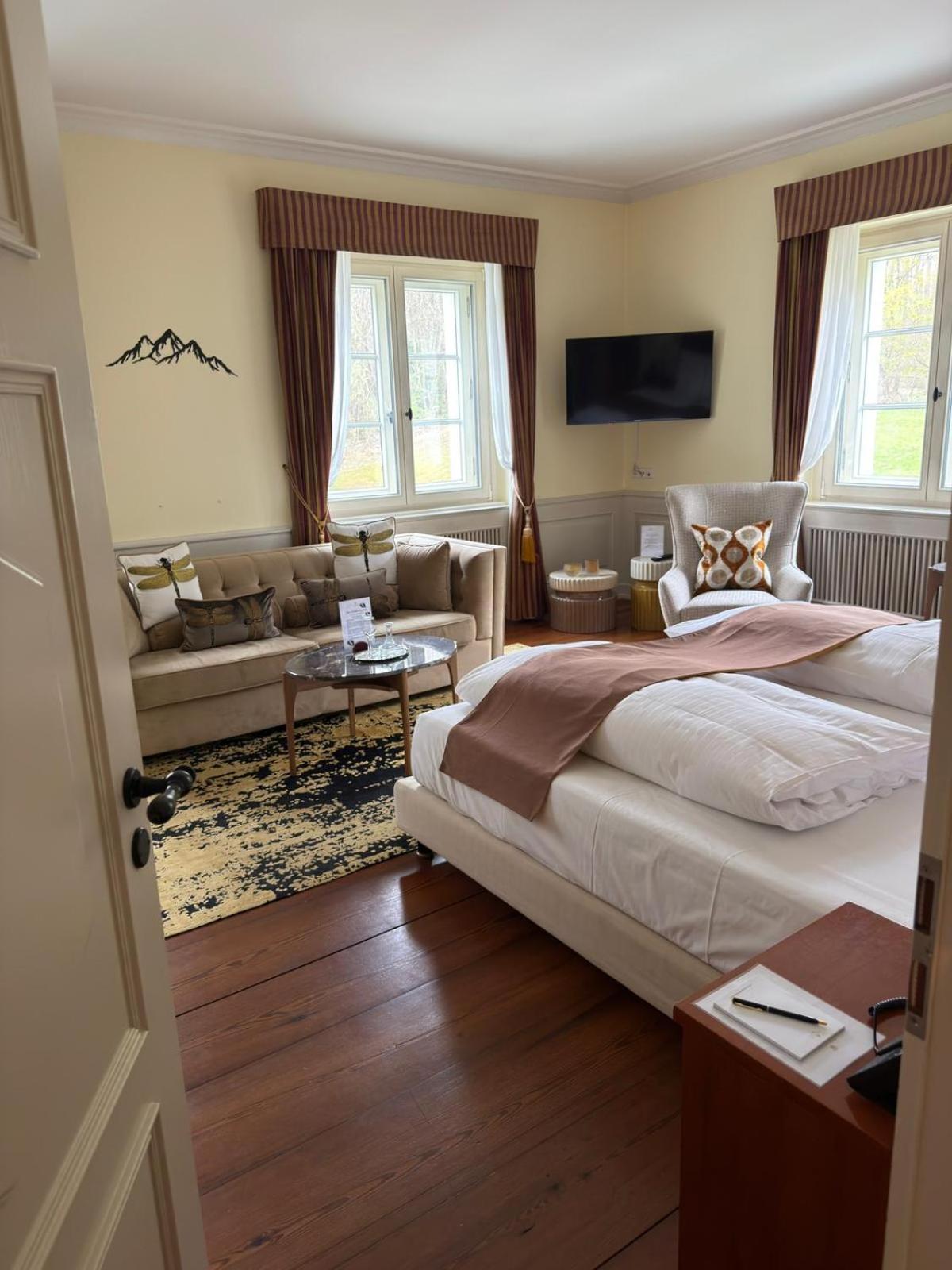 Deluxe Double Room with Extra Bed