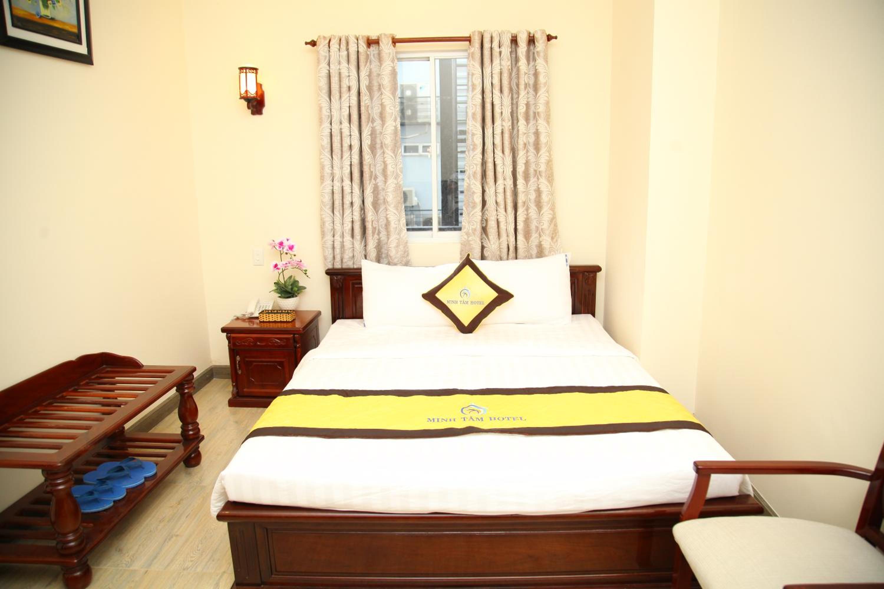Deluxe Double Room with Window photo 1