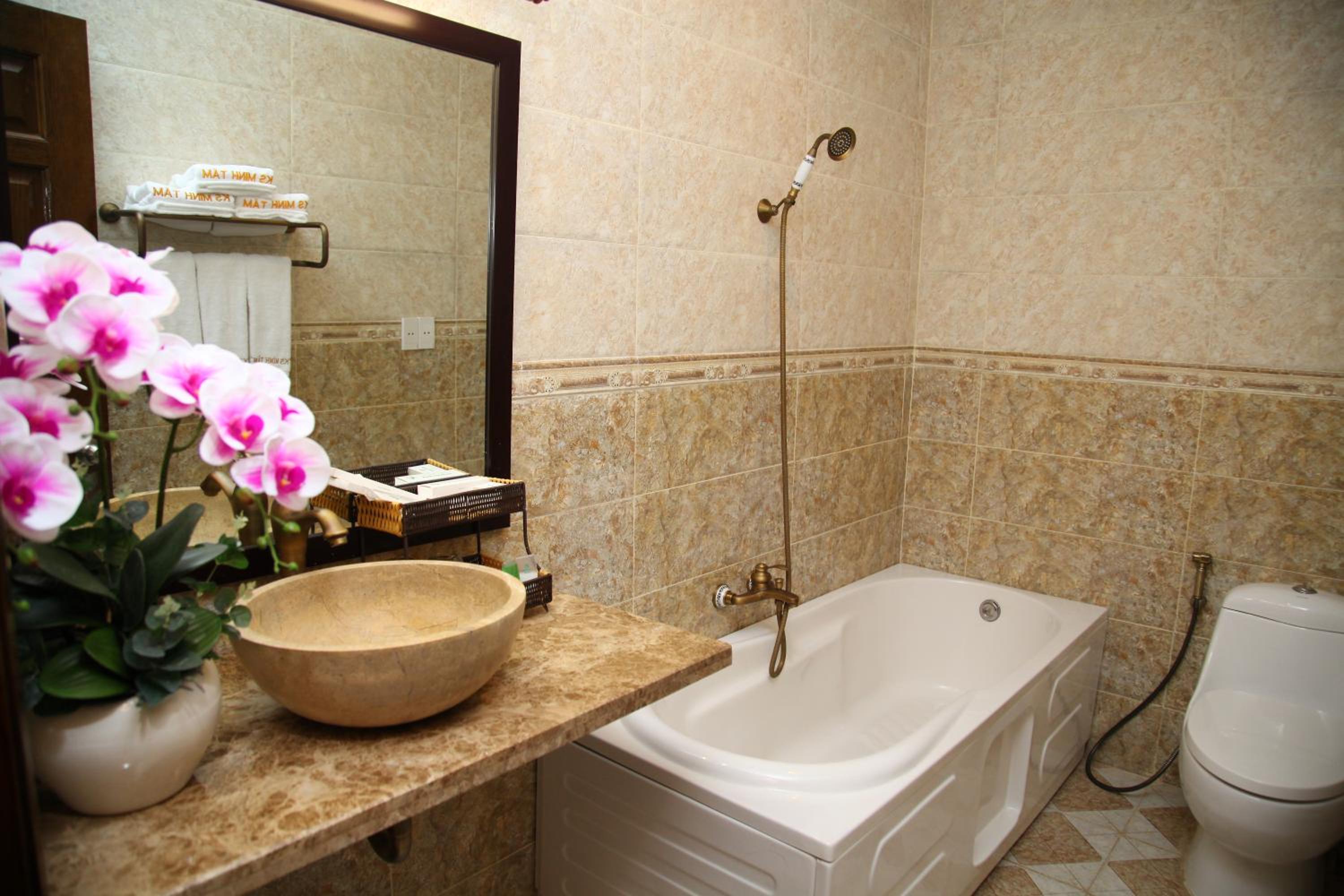 Family Triple Room with Window photo 3