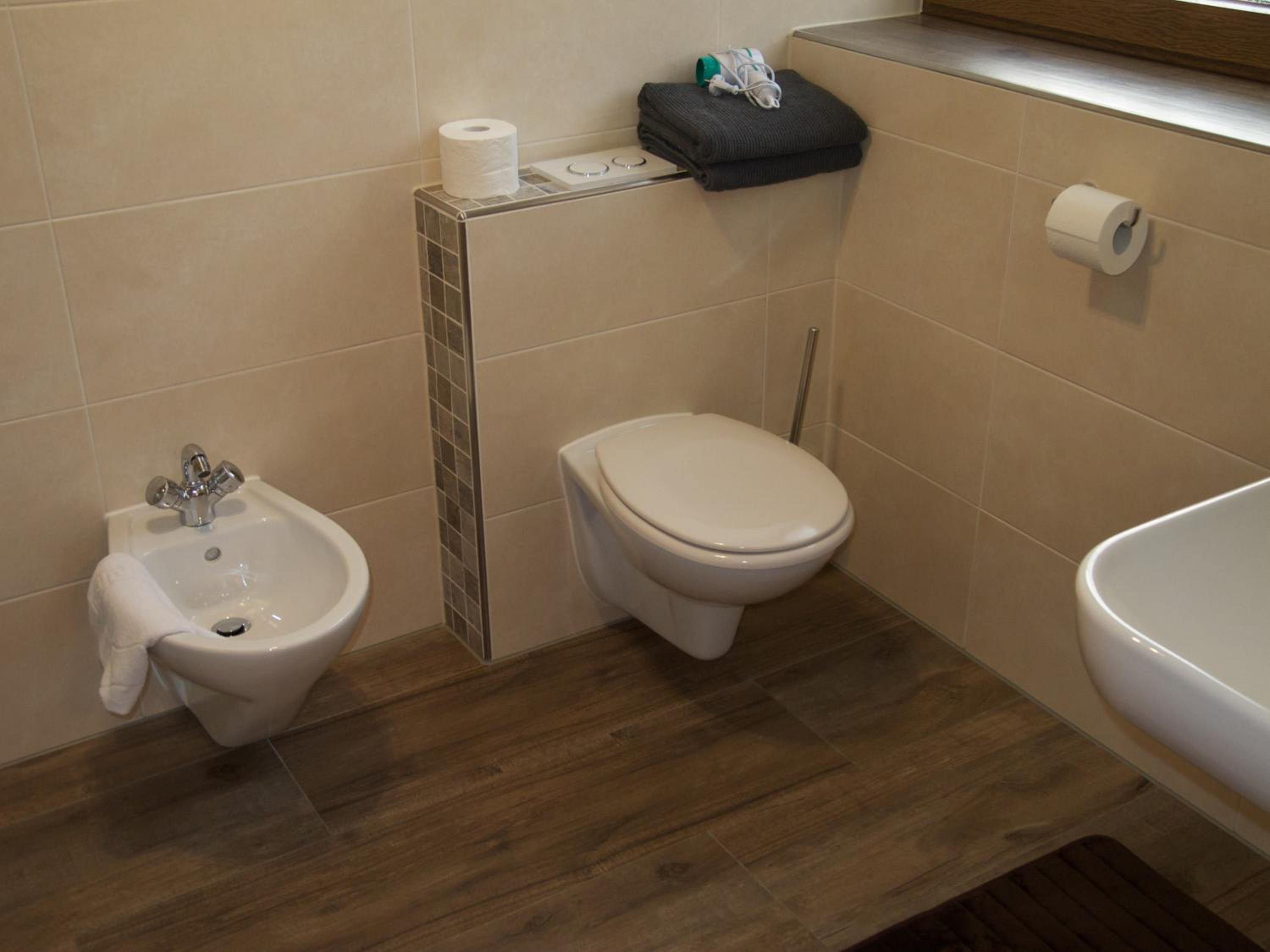 Deluxe Double Room - Photo 16