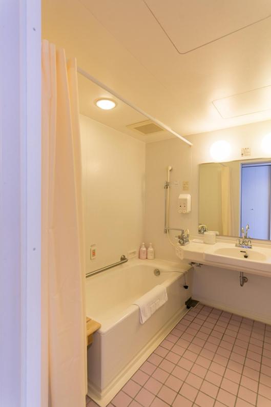 Double Room - Non-Smoking  - Photo 3
