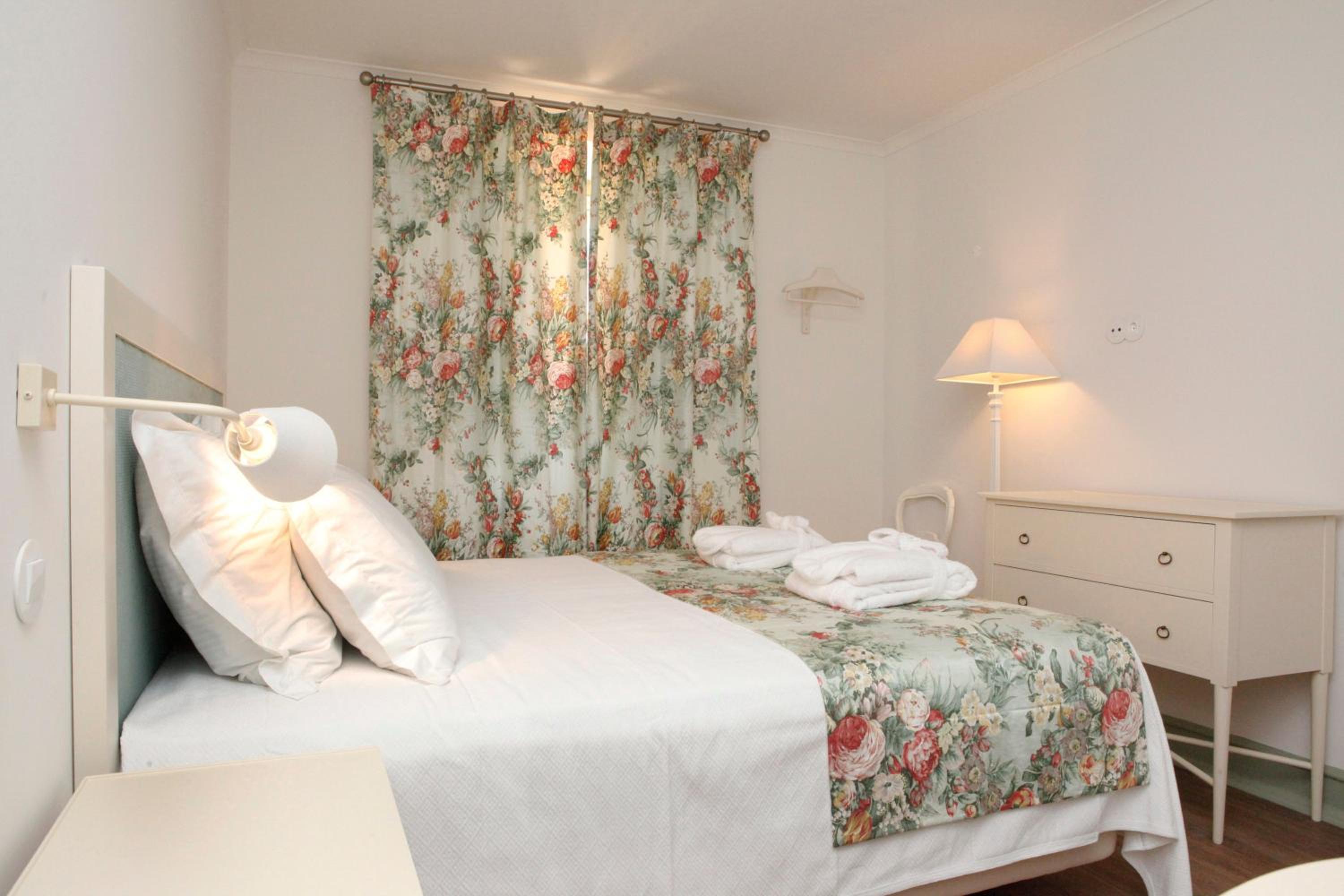 Double or Twin Room photo 2