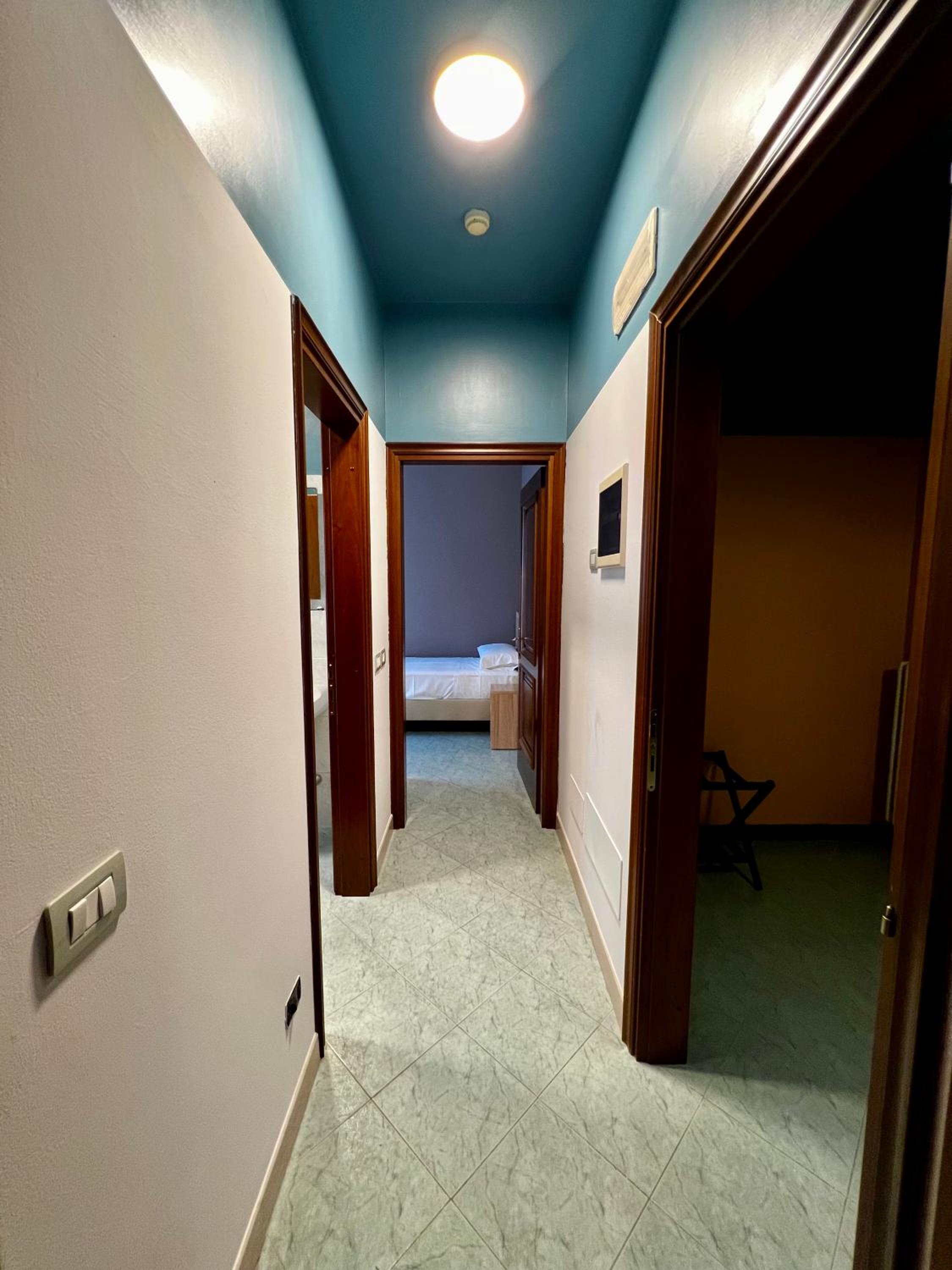 Two-Bedroom Deluxe Apartment with Balcony photo 3