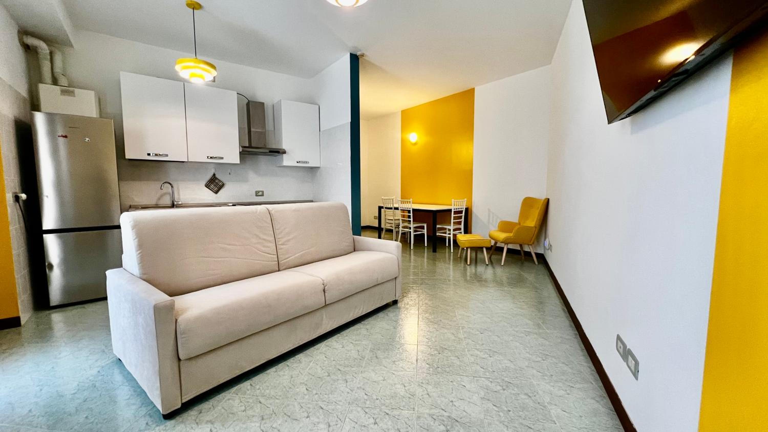 Two-Bedroom Deluxe Apartment with Balcony
