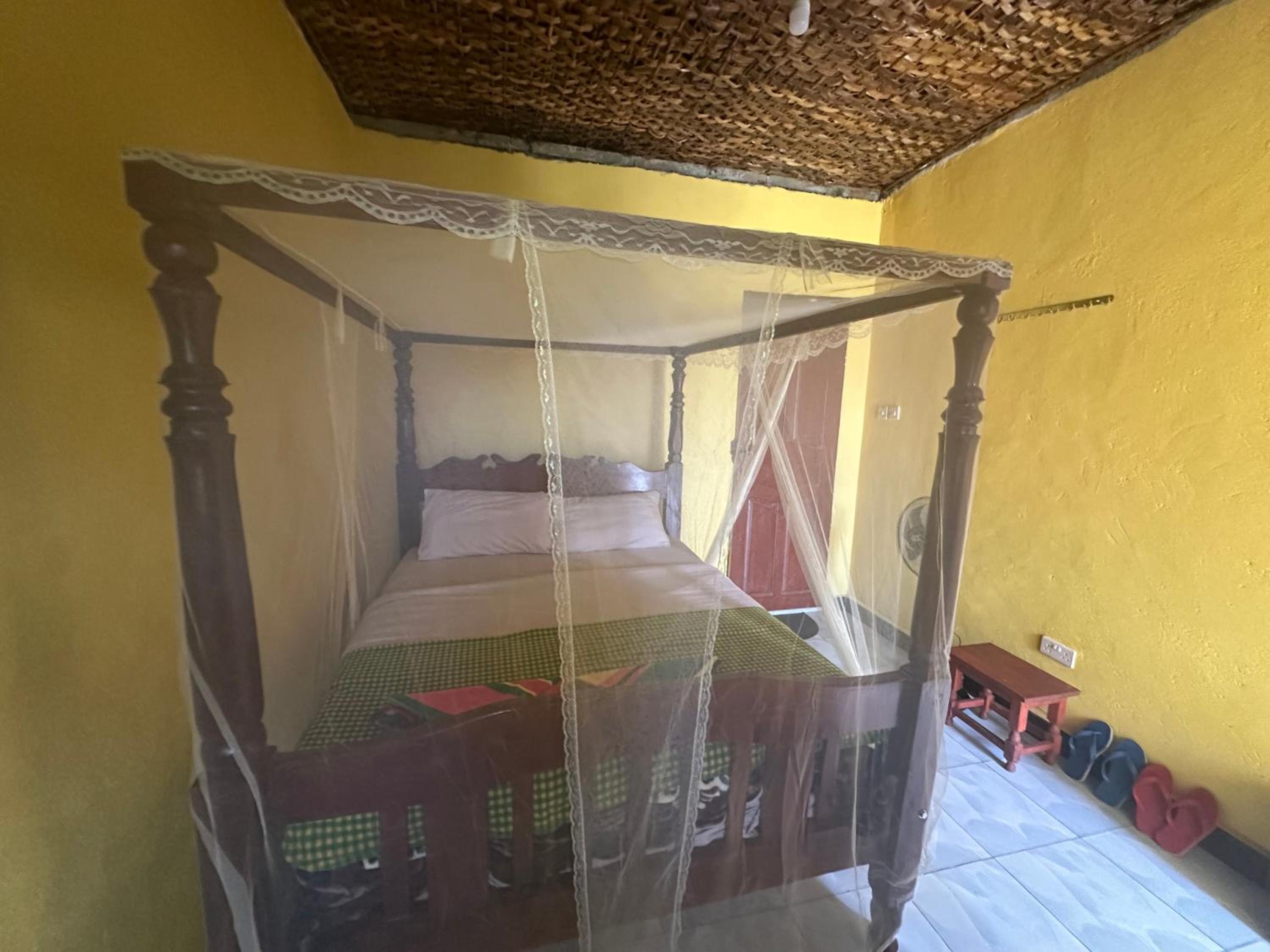 Double Room with Private Bathroom photo 2