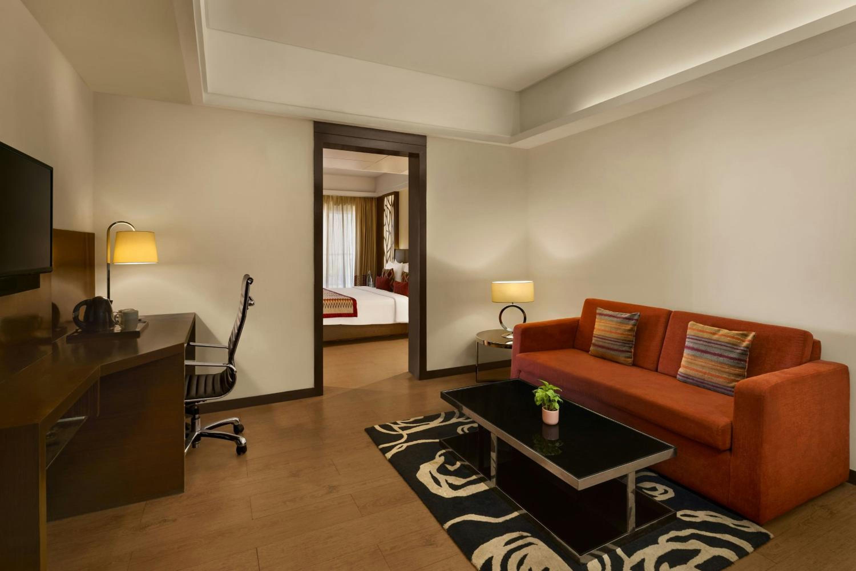 Hazel One-Bedroom King Suite with Sofa Bed and City View