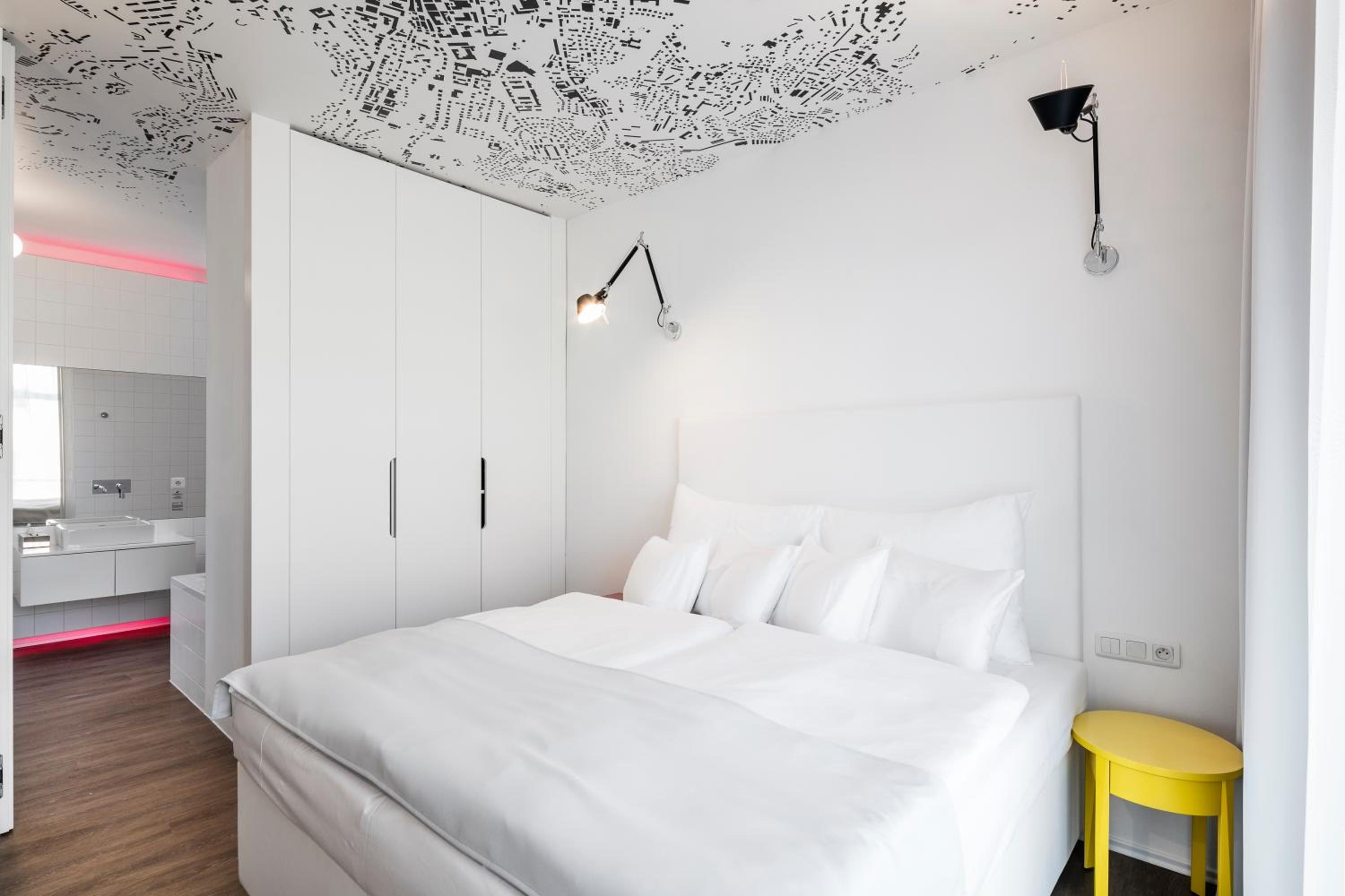 Deluxe Double Room photo 2